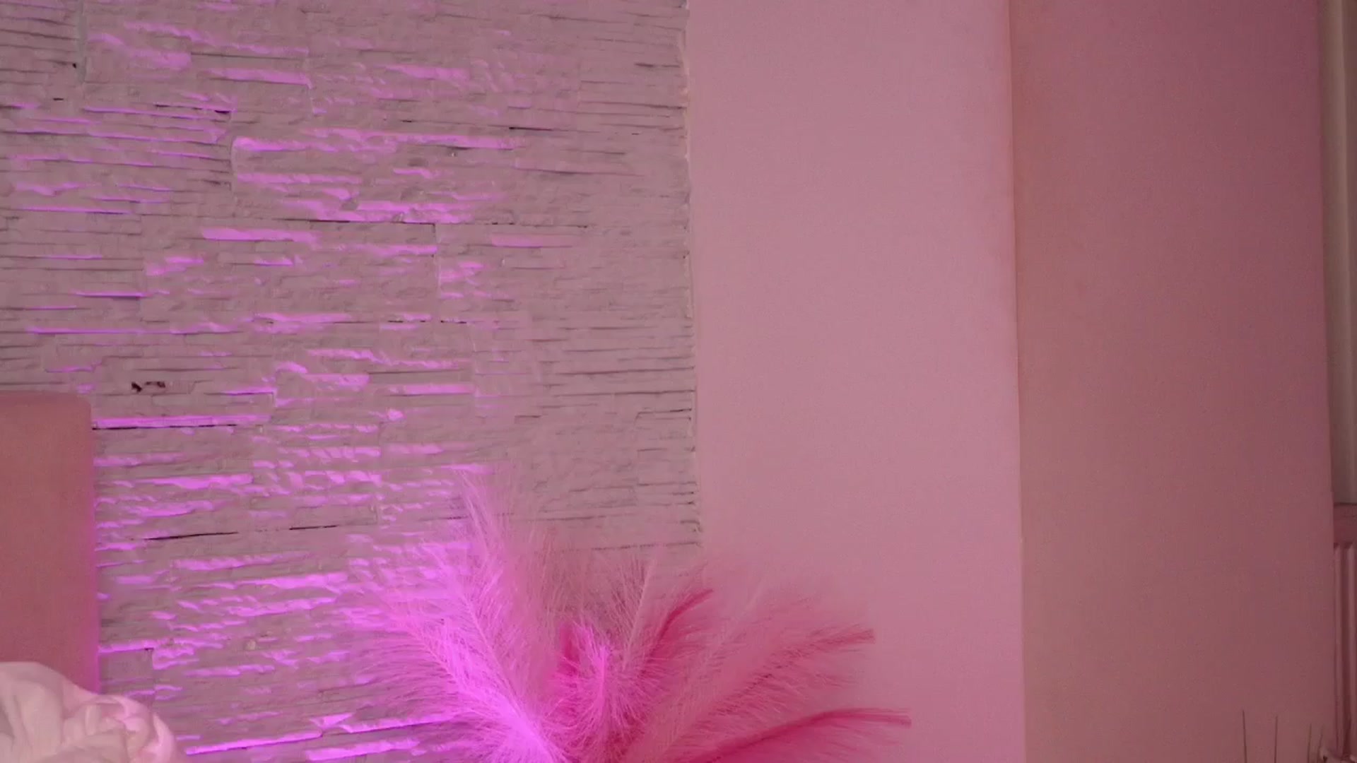 Gallery image thumbnail from RachelS's myfreecams stream on, 05/10/2025, 10:11 image 11 of 20