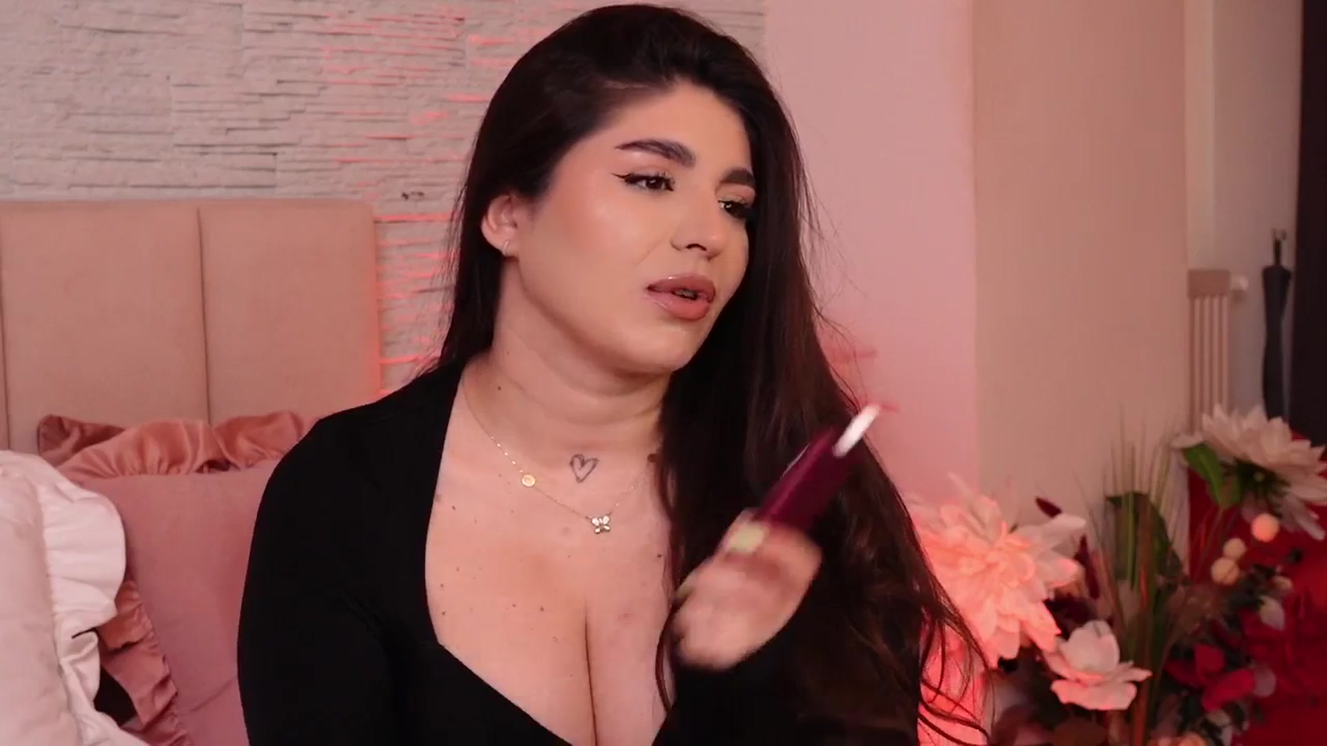 Gallery image thumbnail from RachelS's myfreecams stream on, 05/15/2025, 05:21 image 15 of 20