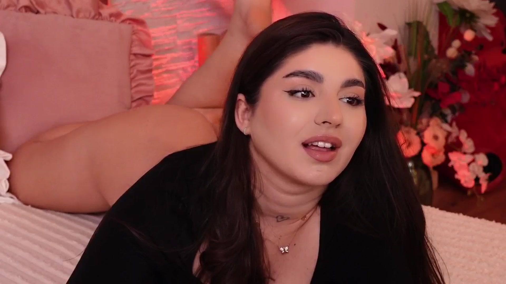 Gallery image thumbnail from RachelS's myfreecams stream on, 05/15/2025, 06:00 image 15 of 20