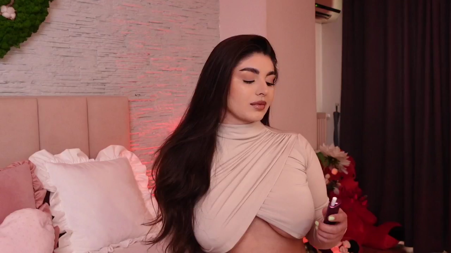 Gallery image thumbnail from RachelS's myfreecams stream on, 05/16/2025, 06:58 image 1 of 20