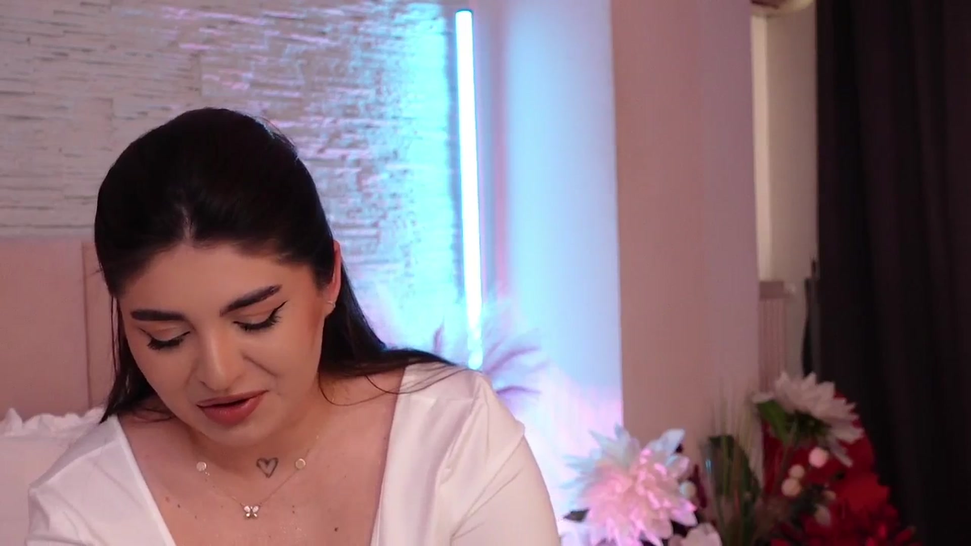 Gallery image thumbnail from RachelS's myfreecams stream on, 05/27/2025, 09:48 image 17 of 20