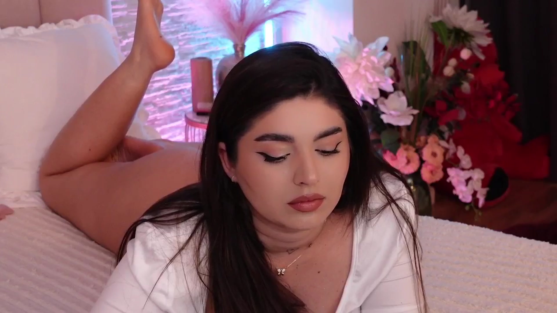 Gallery image thumbnail from RachelS's myfreecams stream on, 05/27/2025, 09:48 image 10 of 20