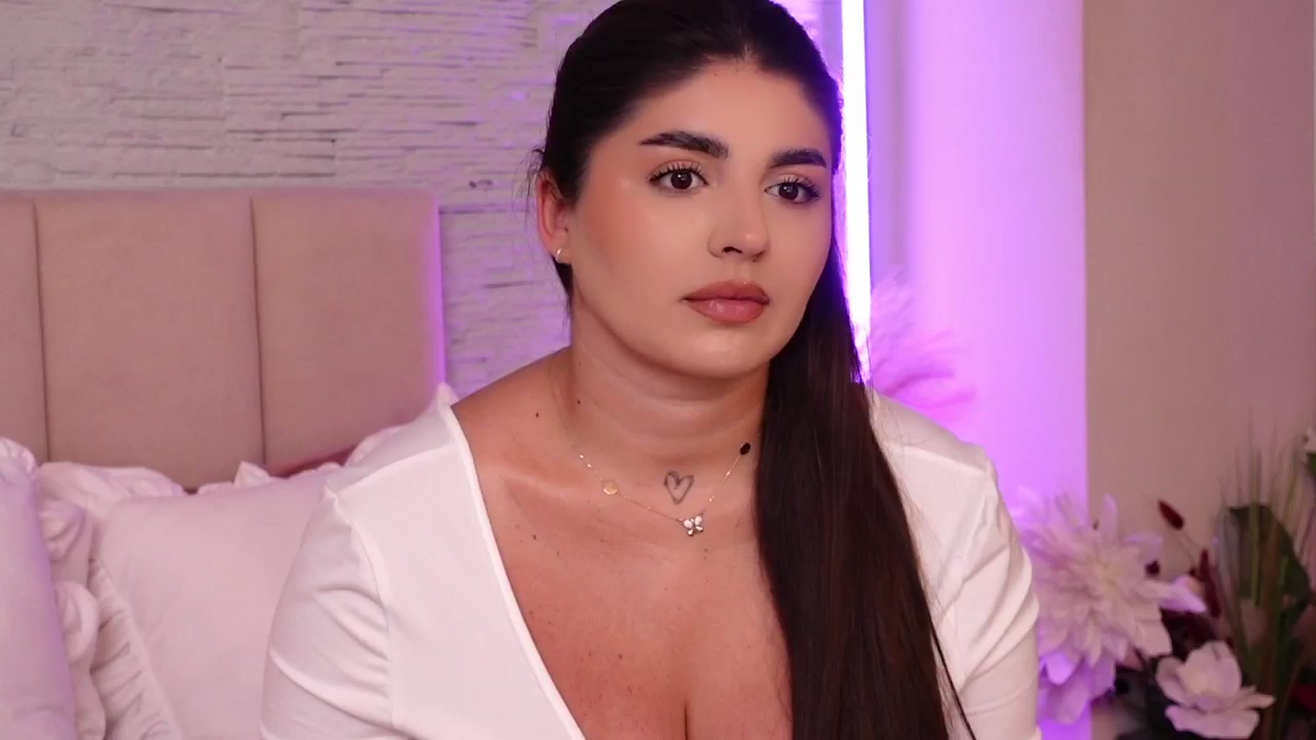 Gallery image thumbnail from RachelS's myfreecams stream on, 06/12/2025, 10:06 image 4 of 20