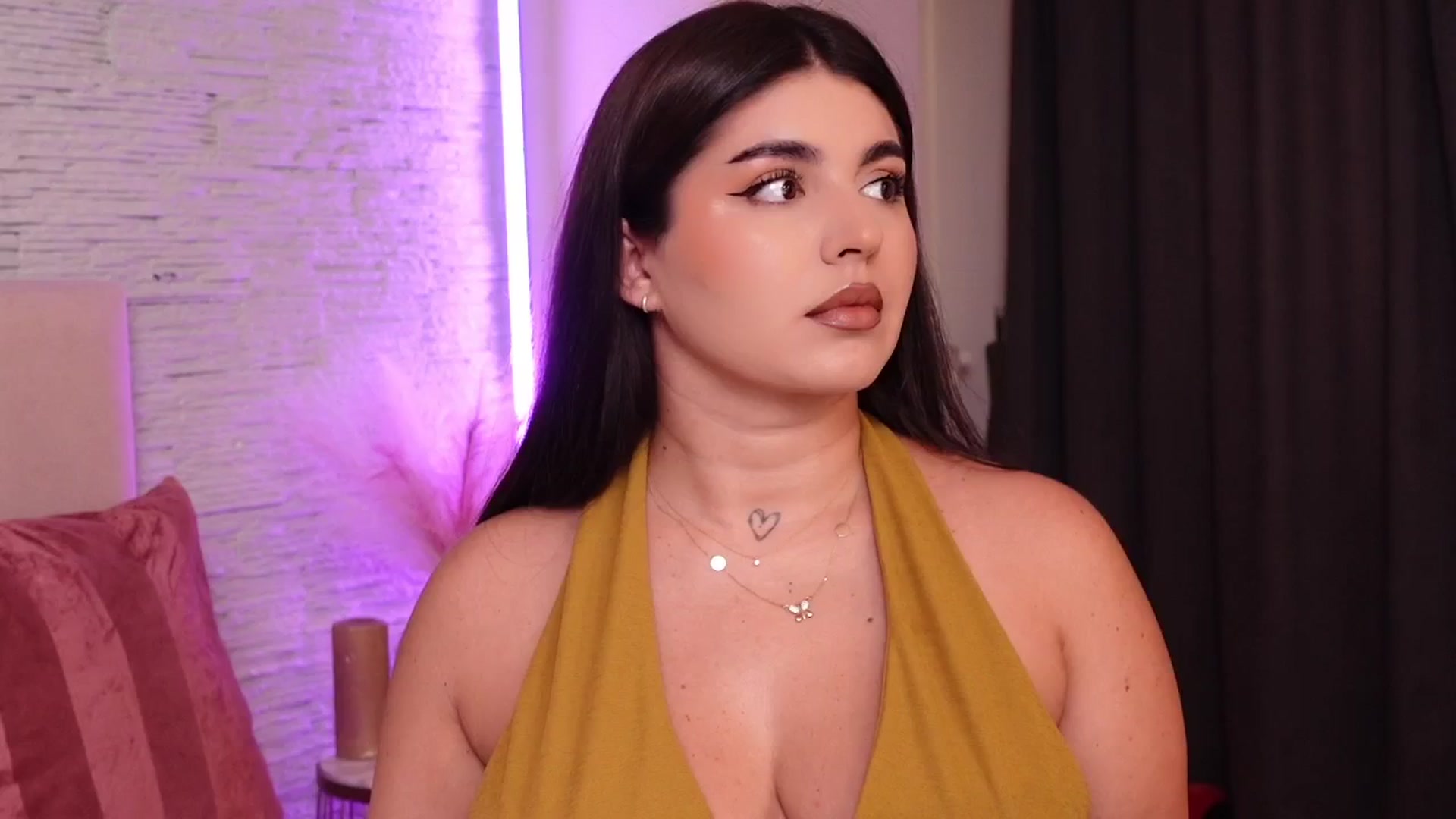 Gallery image thumbnail from RachelS's myfreecams stream on, 07/08/2025, 06:27 image 1 of 20