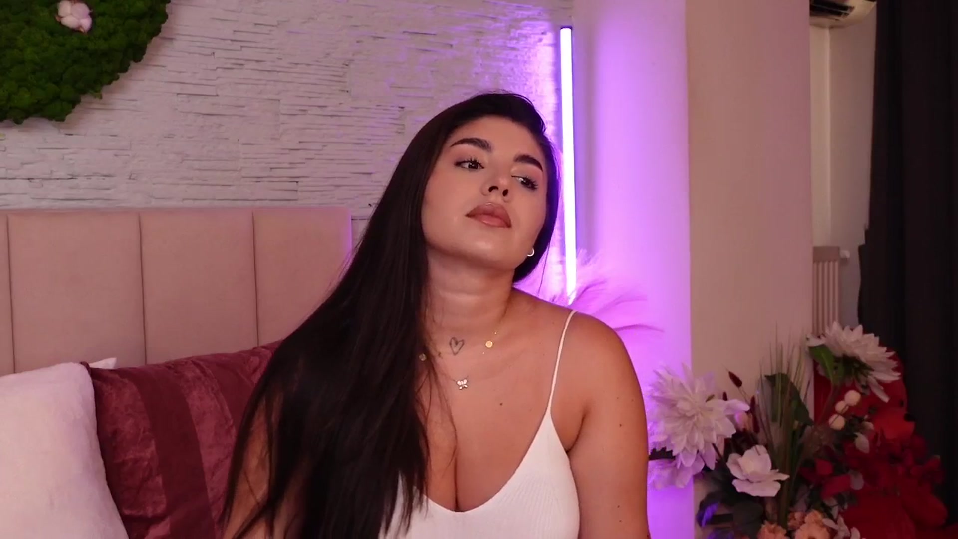 Gallery image thumbnail from RachelS's myfreecams stream on, 07/24/2025, 06:47 image 12 of 20