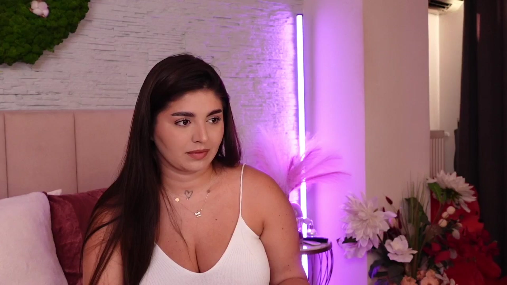 Gallery image thumbnail from RachelS's myfreecams stream on, 07/24/2025, 06:47 image 20 of 20