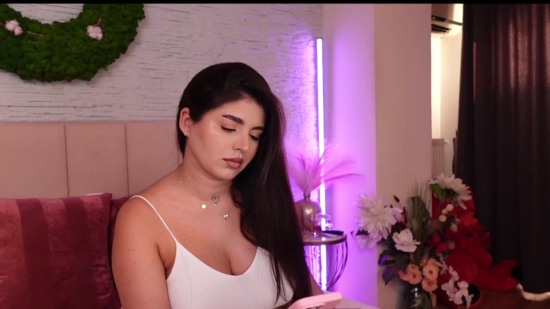 Gallery image thumbnail from RachelS's myfreecams stream on, 07/25/2025, 07:17 image 8 of 20