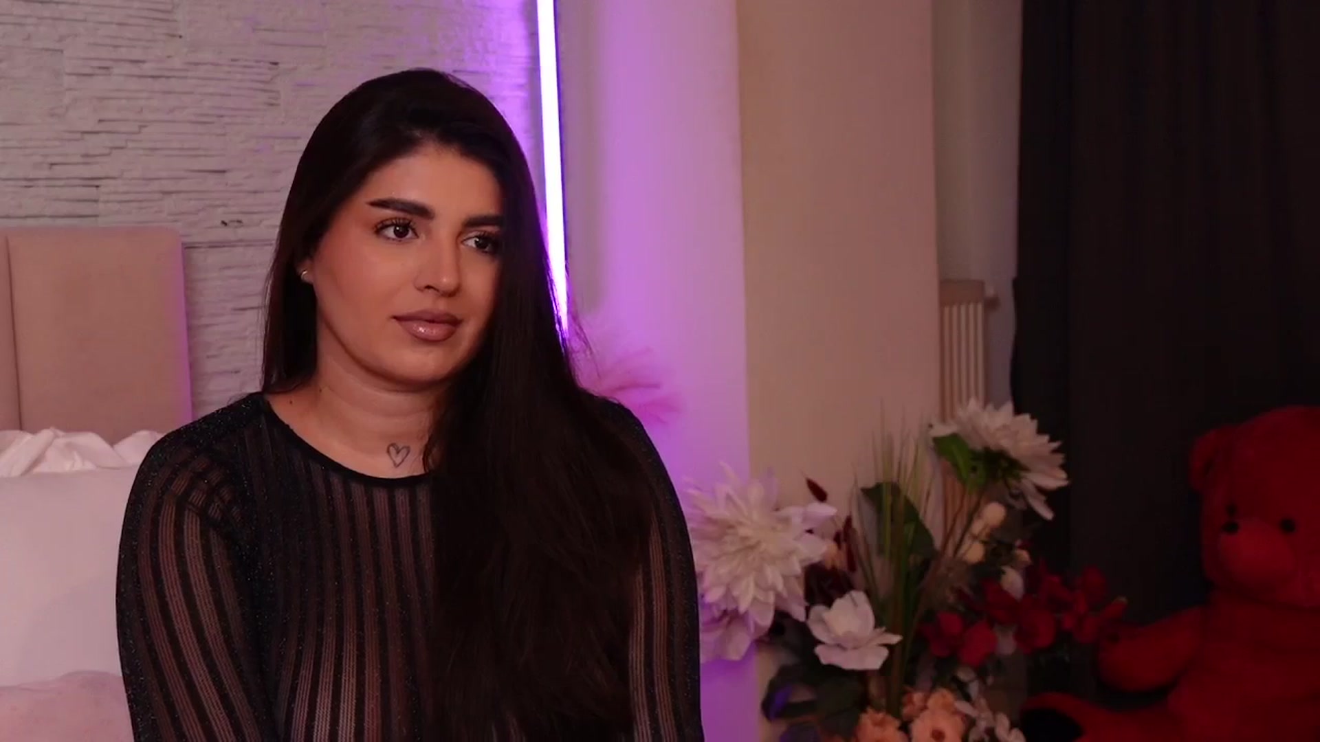 Gallery image thumbnail from RachelS's myfreecams stream on, 10/06/2025, 09:29 image 11 of 20