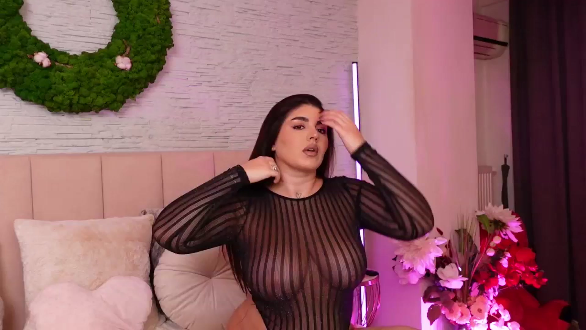 Gallery image thumbnail from RachelS's myfreecams stream on, 11/06/2025, 08:01 image 3 of 20