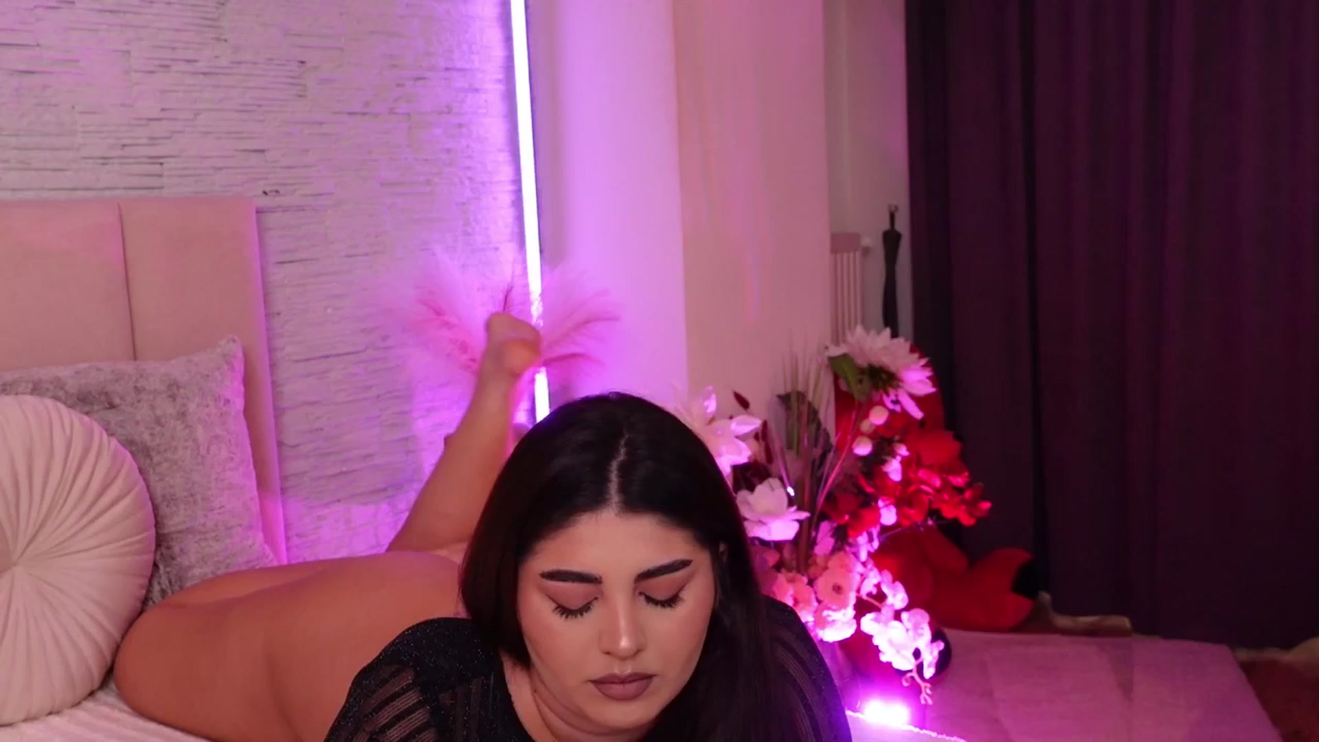 Gallery image thumbnail from RachelS's myfreecams stream on, 11/06/2025, 08:47 image 8 of 20