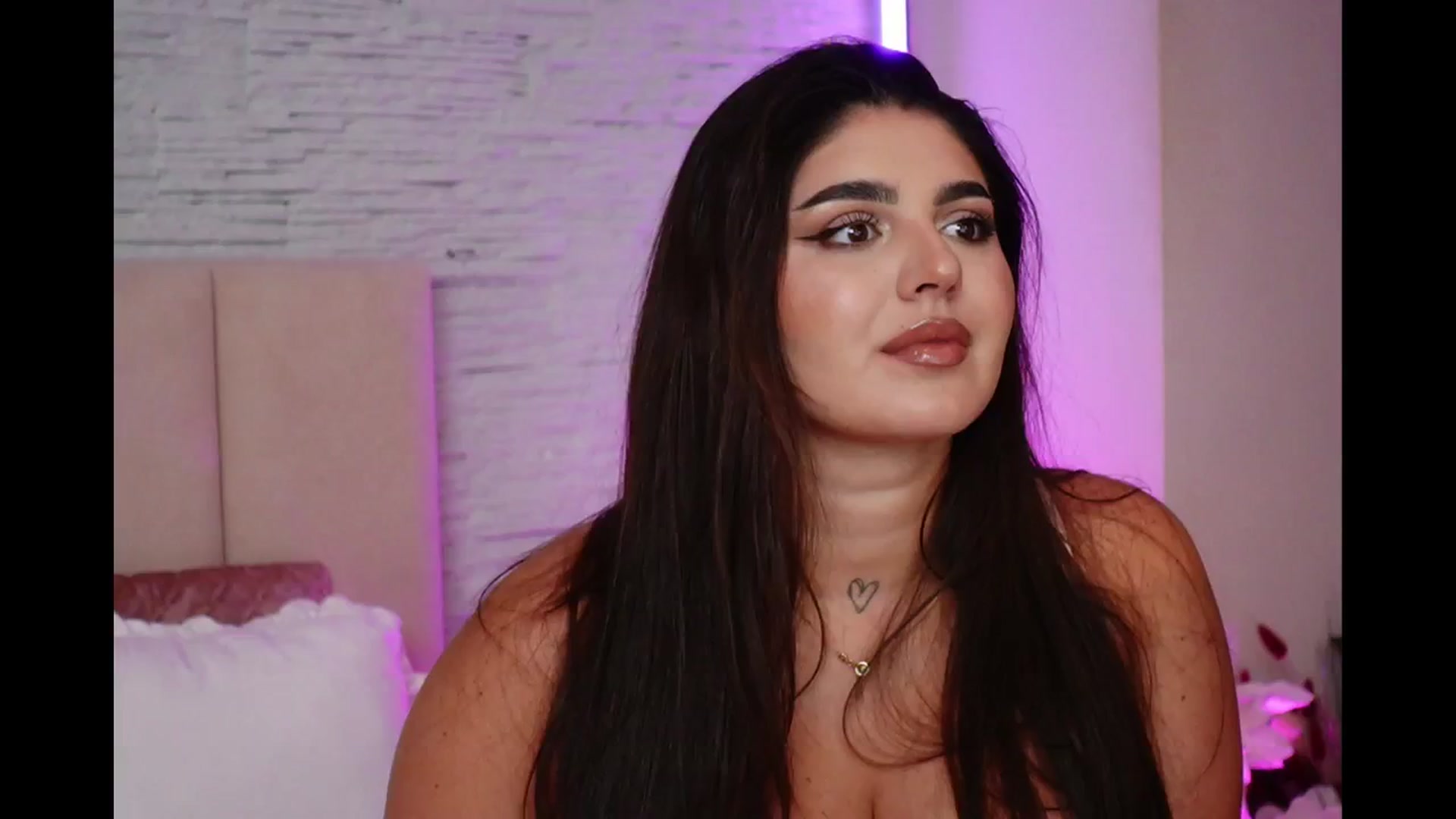 Gallery image thumbnail from RachelS's myfreecams stream on, 01/23/2026, 08:11 image 18 of 20