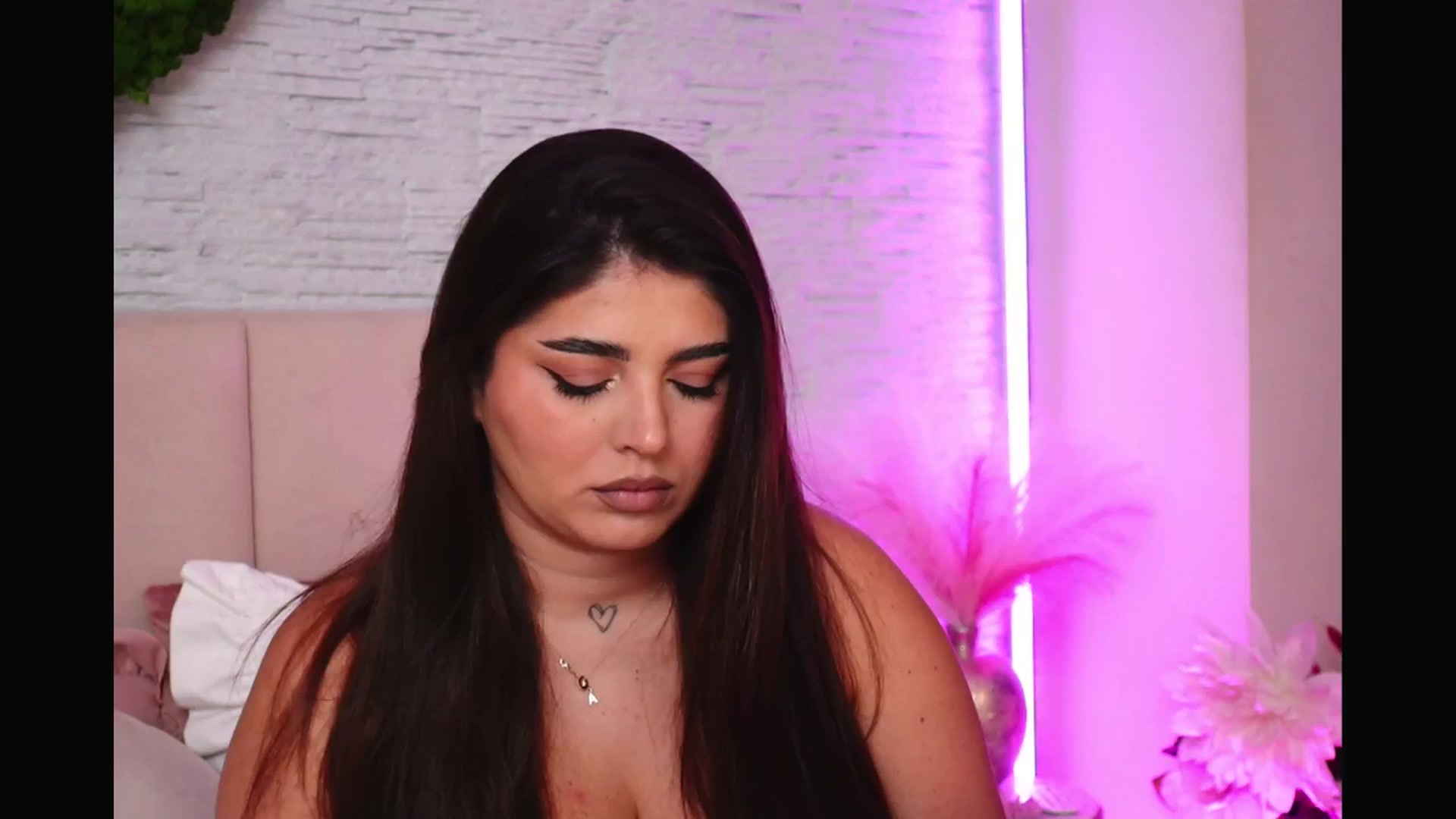 Gallery image thumbnail from RachelS's myfreecams stream on, 01/25/2026, 06:23 image 11 of 20