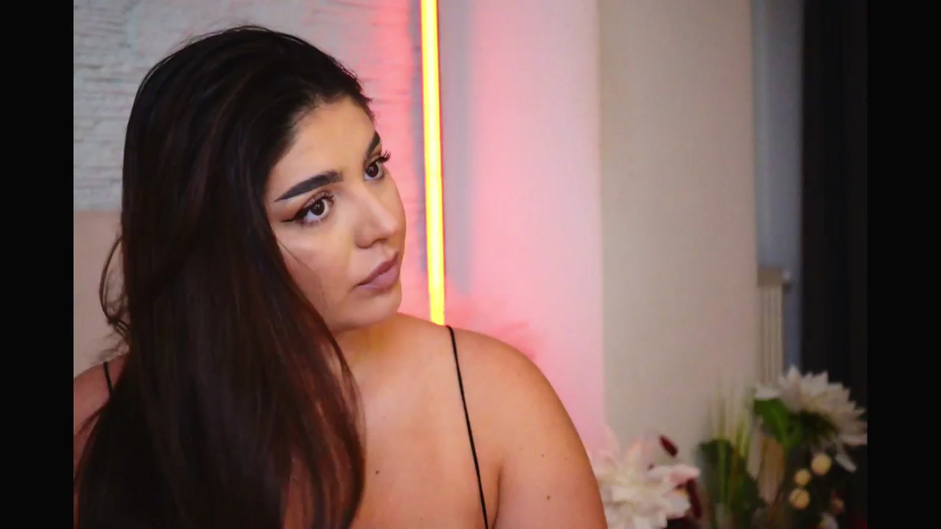 Gallery image thumbnail from RachelS's myfreecams stream on, 01/26/2026, 12:12 image 1 of 20