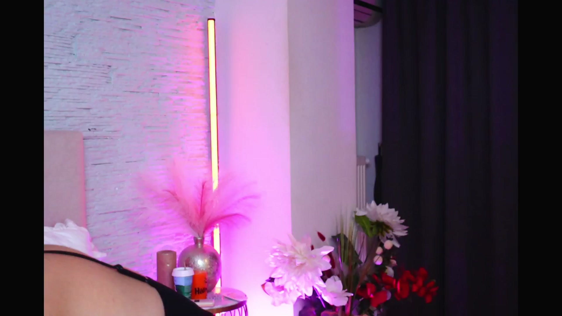 Gallery image thumbnail from RachelS's myfreecams stream on, 01/28/2026, 06:19 image 6 of 20
