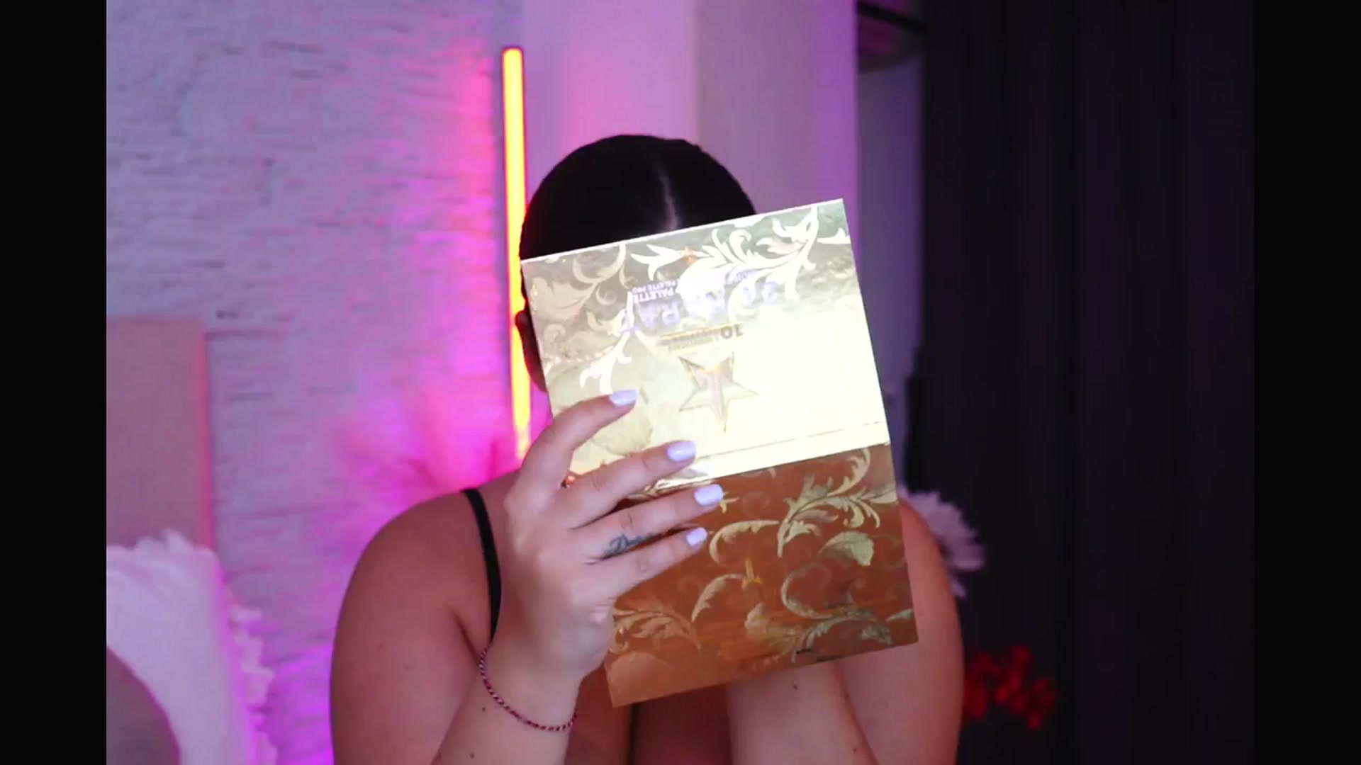 Gallery image thumbnail from RachelS's myfreecams stream on, 01/28/2026, 06:19 image 9 of 20