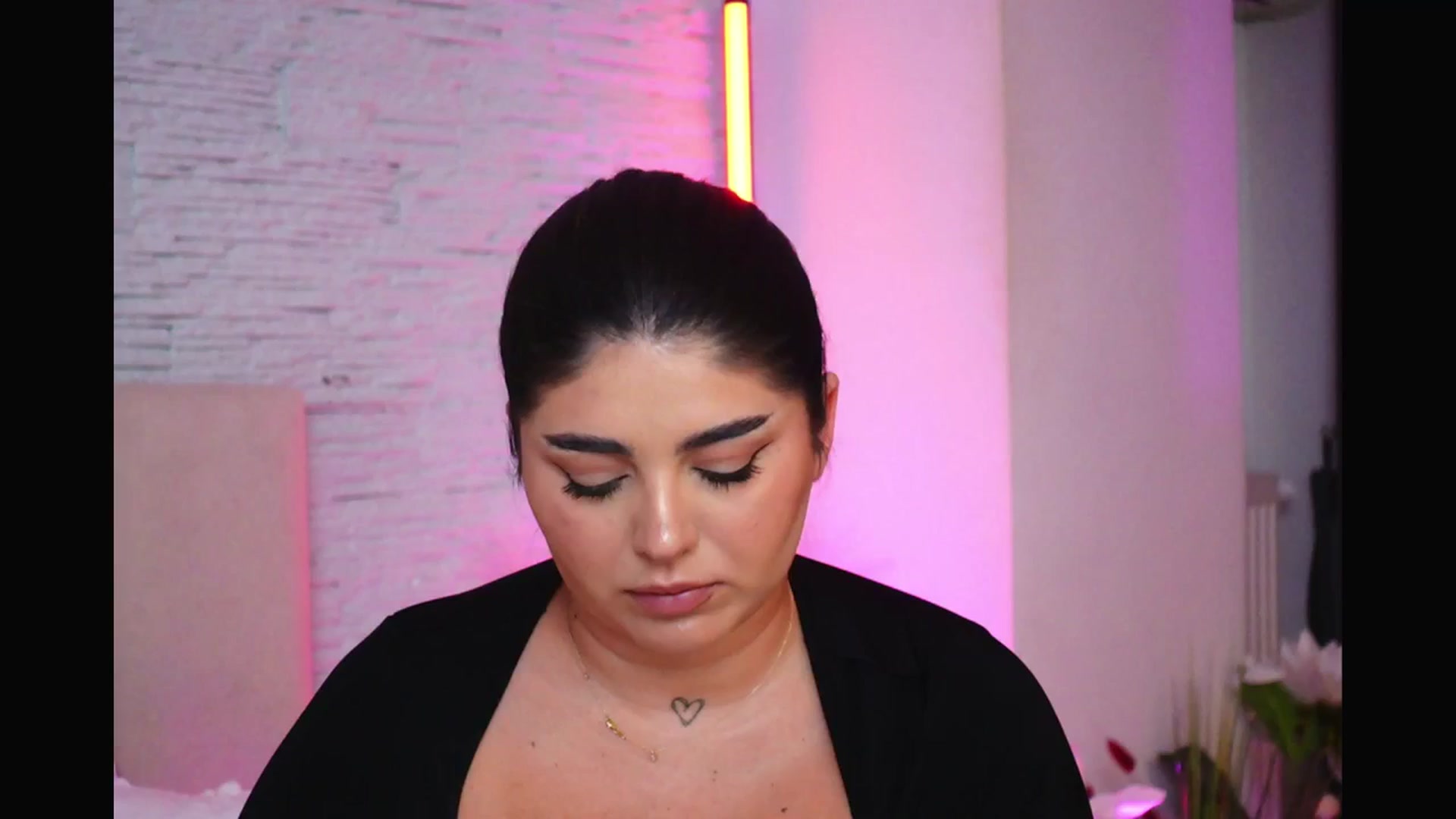 Gallery image thumbnail from RachelS's myfreecams stream on, 01/28/2026, 12:24 image 3 of 20