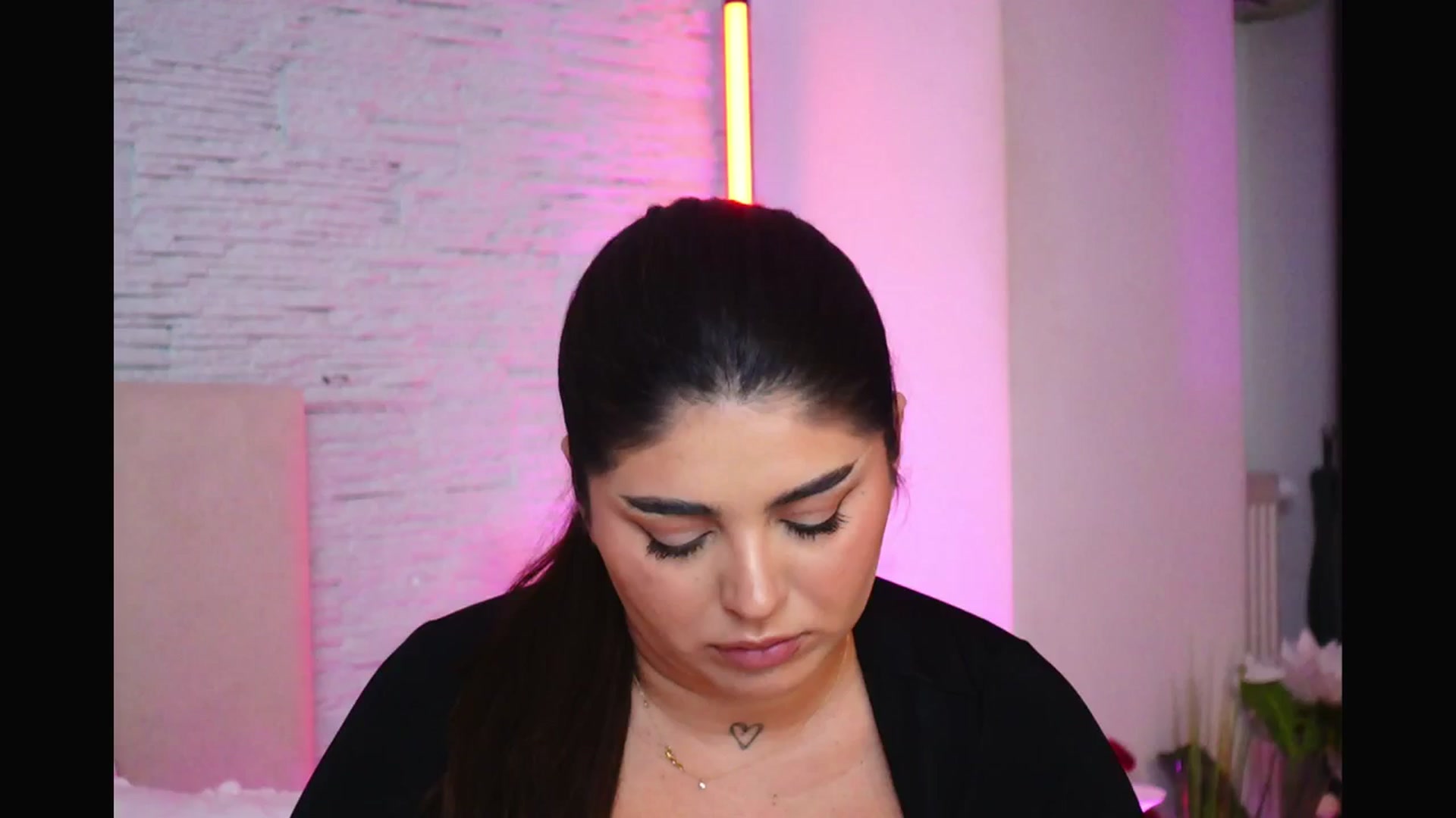 Gallery image thumbnail from RachelS's myfreecams stream on, 01/28/2026, 12:24 image 11 of 20