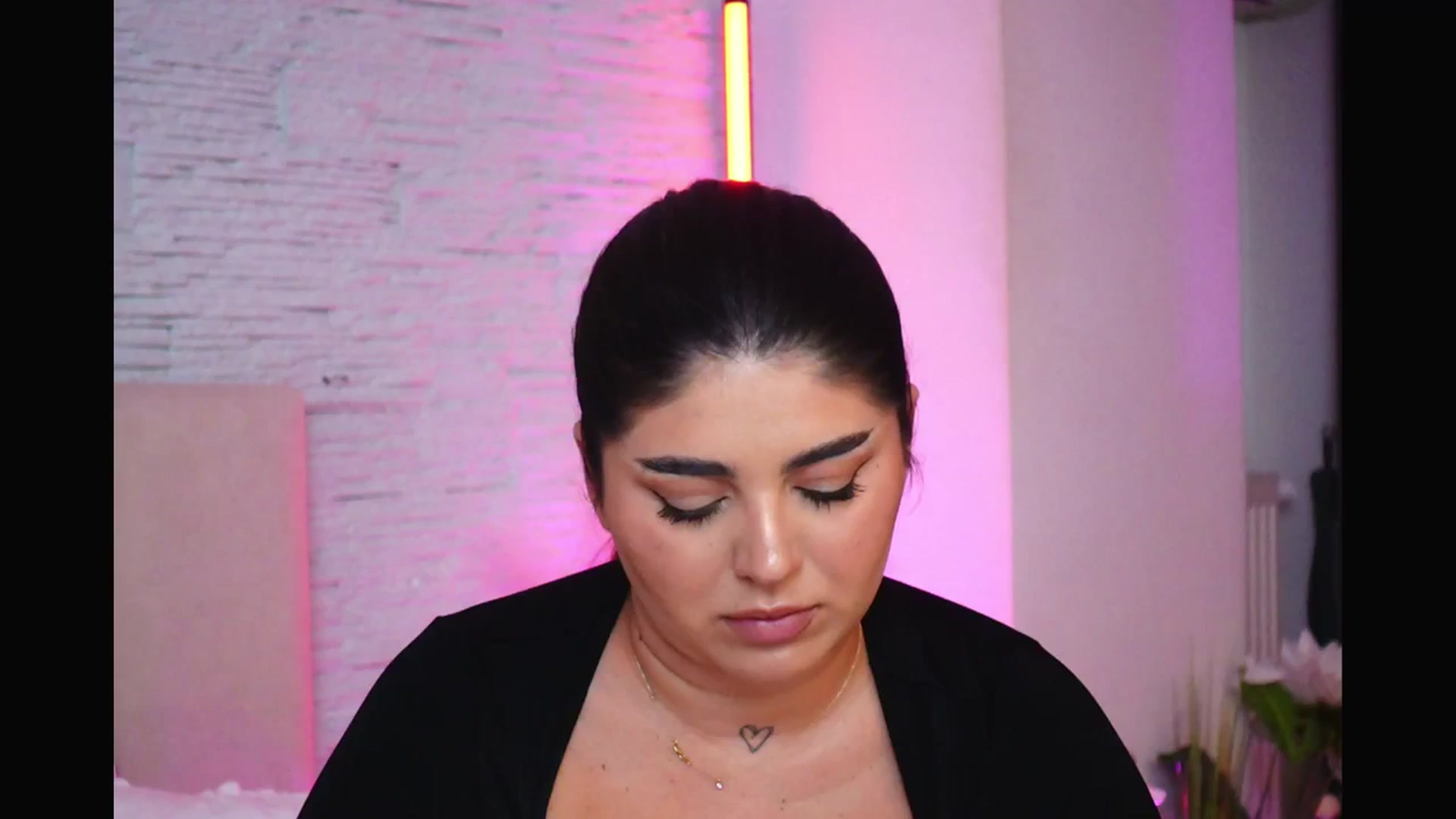 Gallery image thumbnail from RachelS's myfreecams stream on, 01/28/2026, 12:24 image 5 of 20