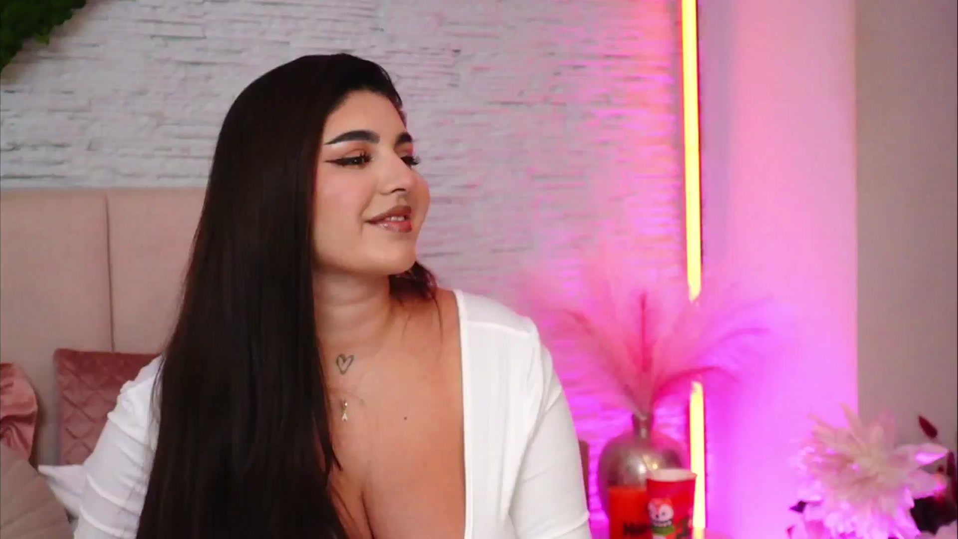 Gallery image thumbnail from RachelS's myfreecams stream on, 02/03/2026, 07:44 image 5 of 20