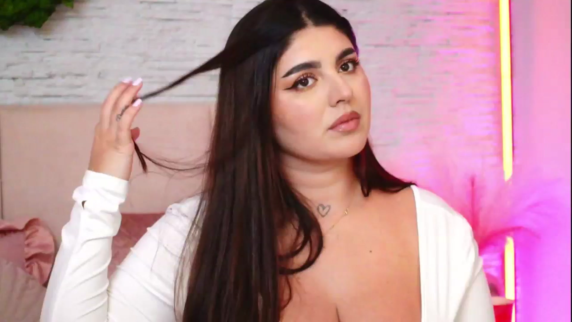 Gallery image thumbnail from RachelS's myfreecams stream on, 02/03/2026, 11:03 image 2 of 20