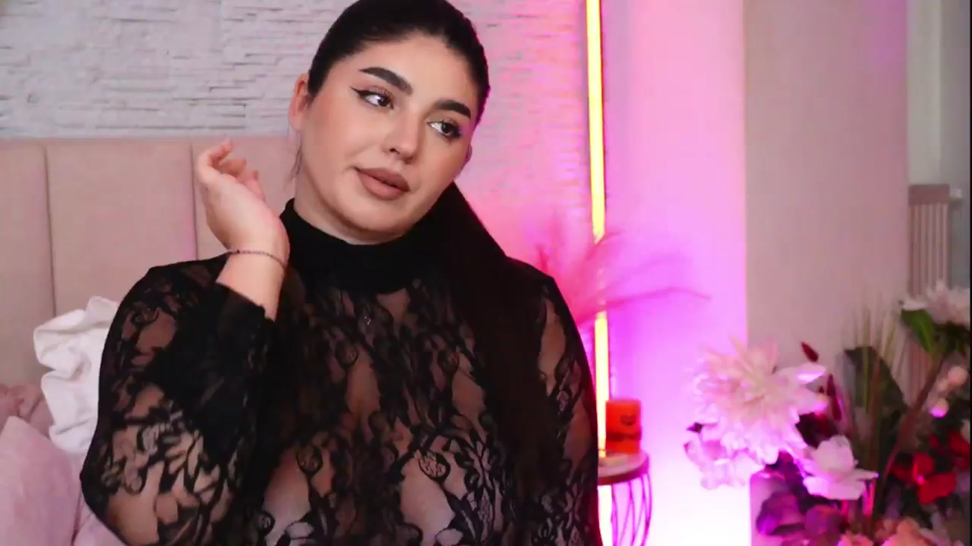 Gallery image thumbnail from RachelS's myfreecams stream on, 02/04/2026, 12:03 image 6 of 20