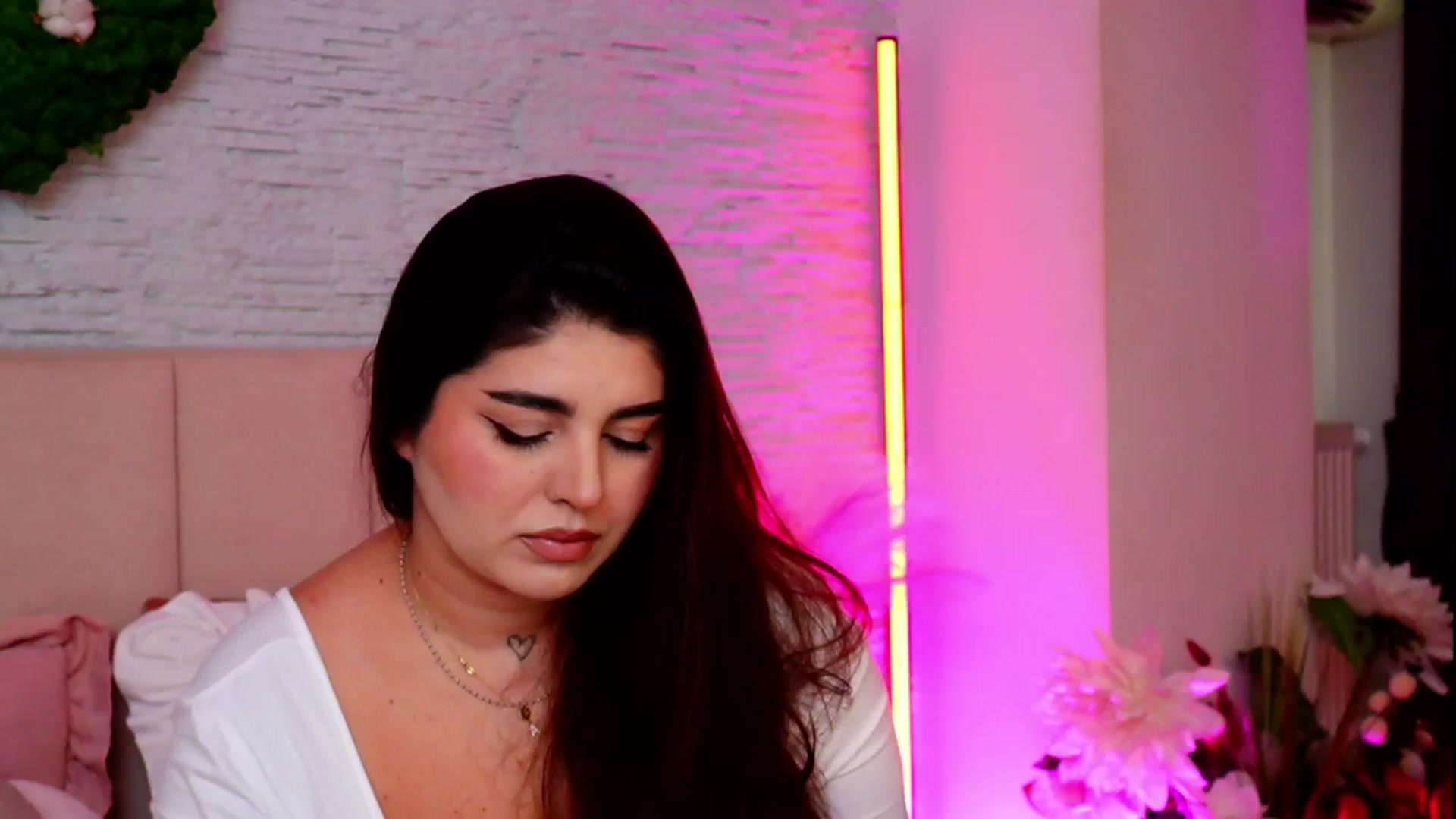 Gallery image thumbnail from RachelS's myfreecams stream on, 02/10/2026, 08:16 image 15 of 20