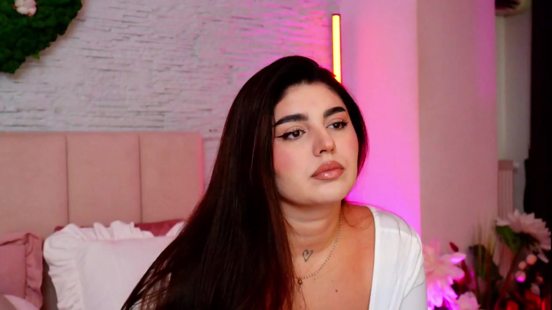 Gallery image thumbnail from RachelS's myfreecams stream on, 02/10/2026, 08:16 image 2 of 20