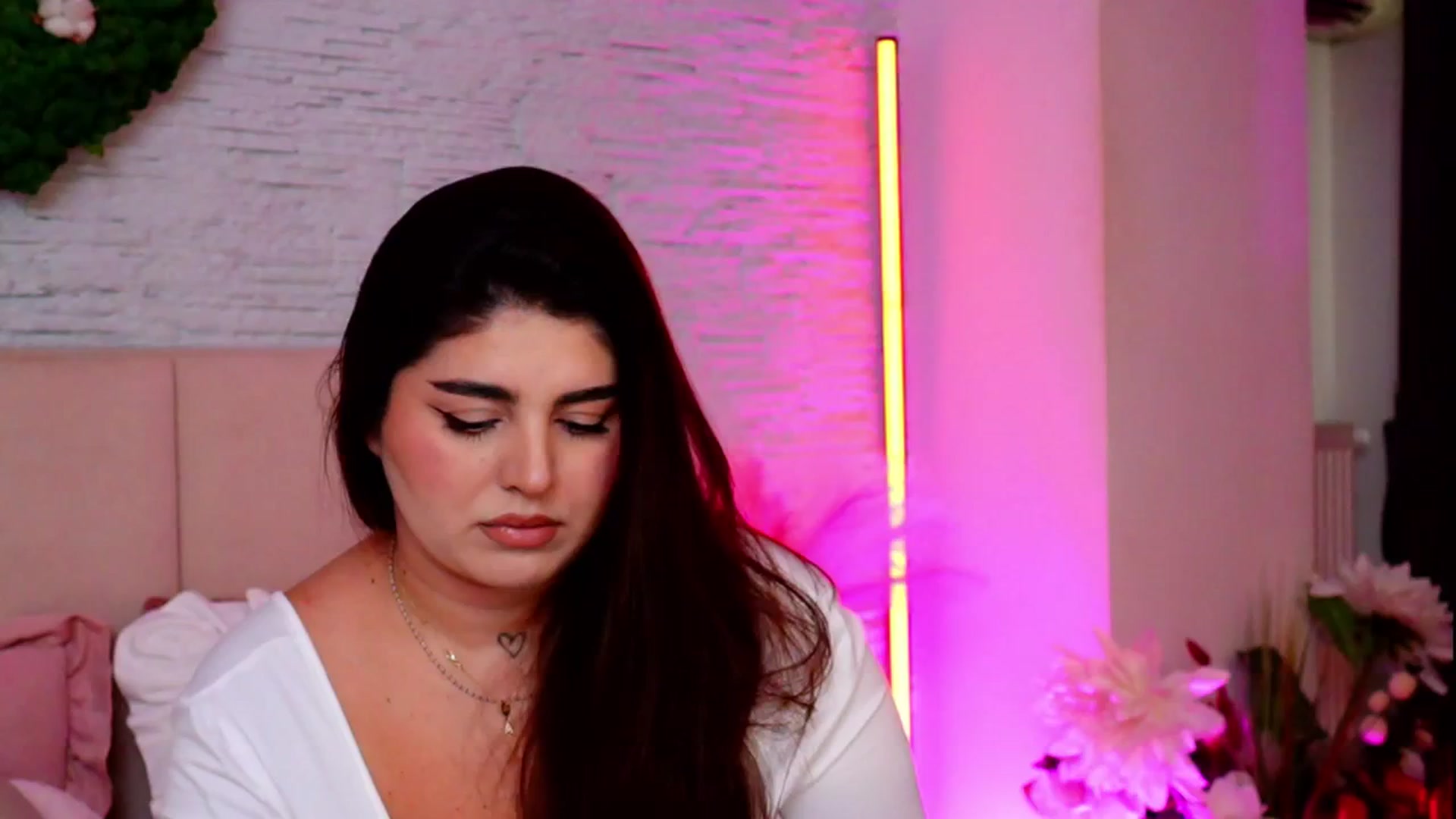 Gallery image thumbnail from RachelS's myfreecams stream on, 02/10/2026, 08:16 image 19 of 20
