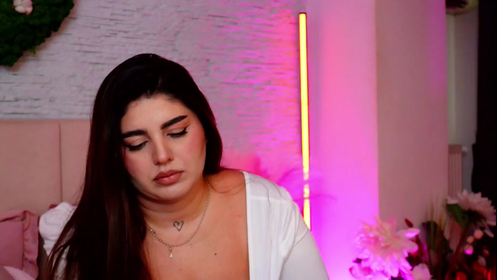 Gallery image thumbnail from RachelS's myfreecams stream on, 02/10/2026, 08:16 image 4 of 20