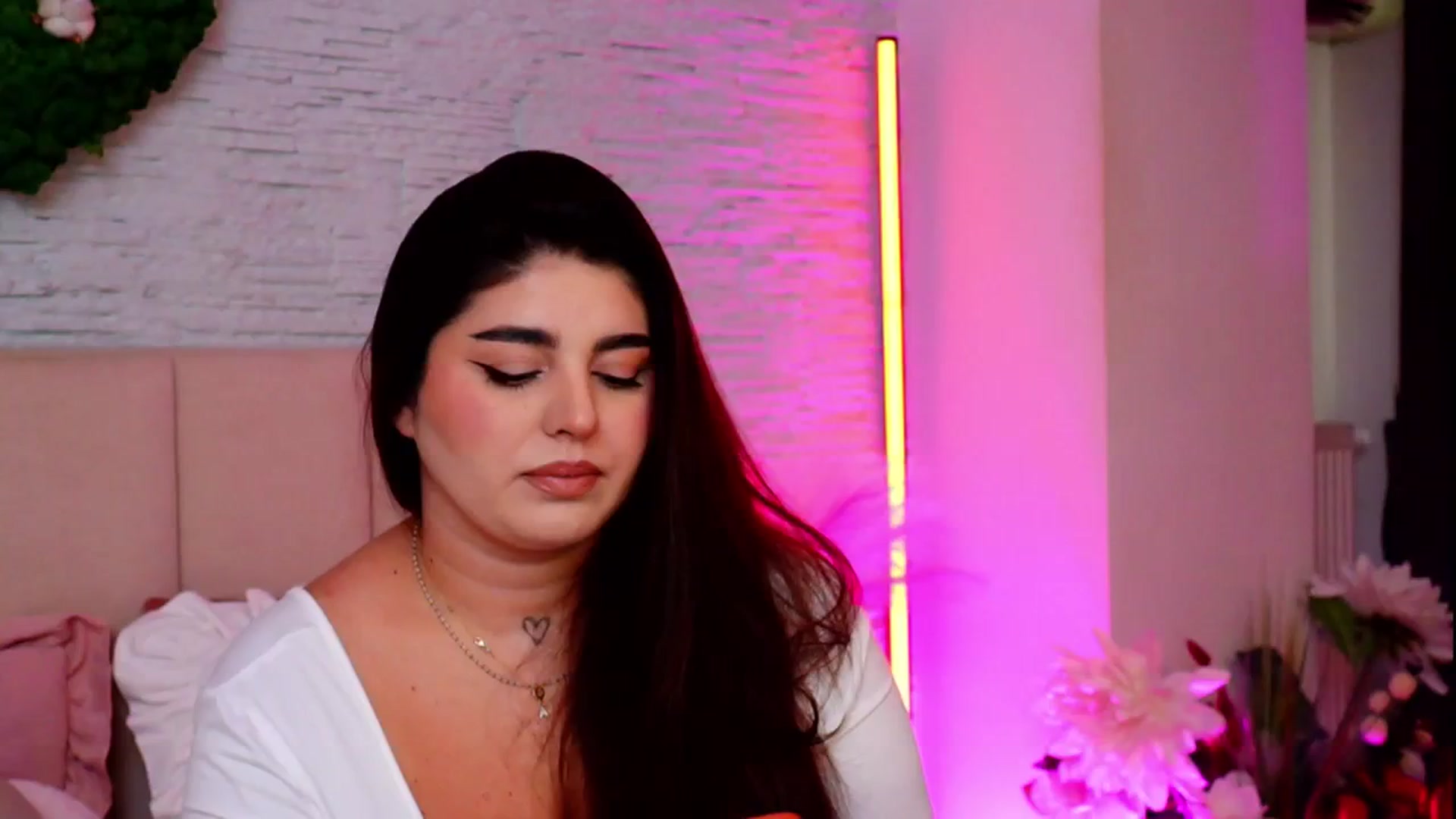 Gallery image thumbnail from RachelS's myfreecams stream on, 02/10/2026, 08:16 image 16 of 20