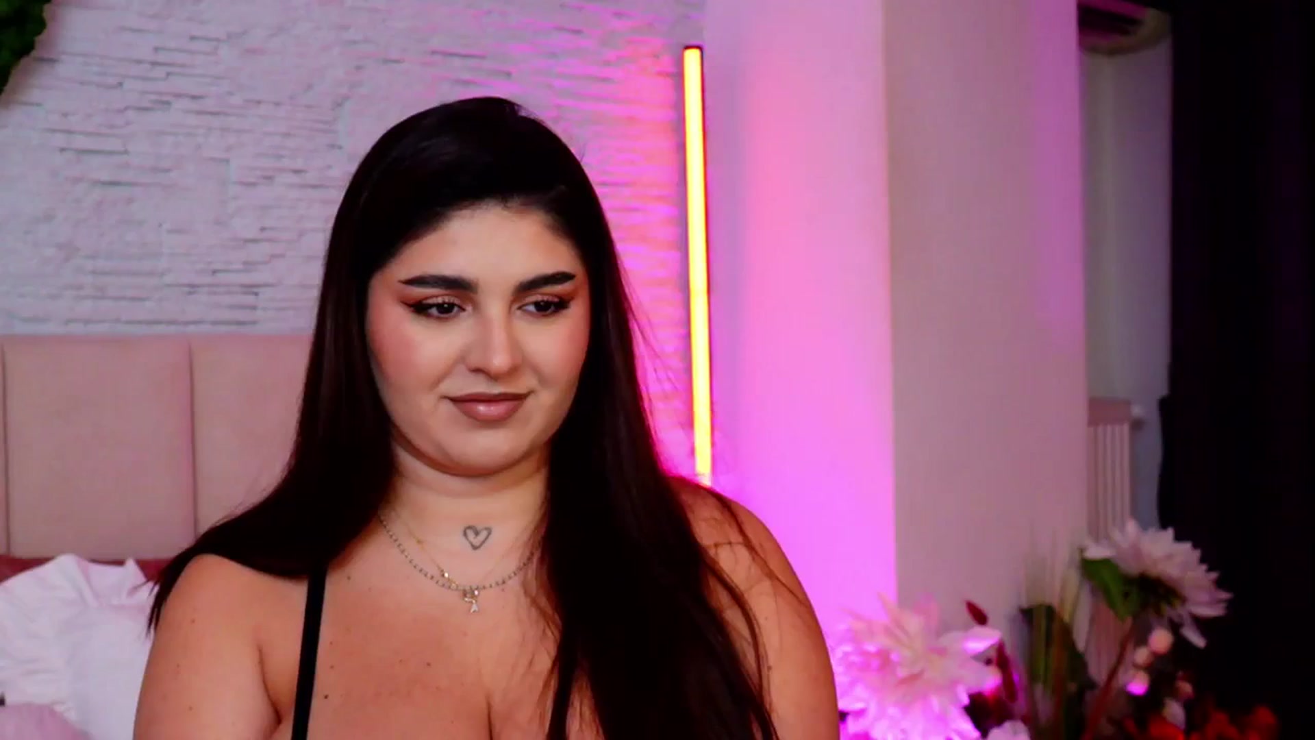 Gallery image thumbnail from RachelS's myfreecams stream on, 02/11/2026, 06:49 image 17 of 20