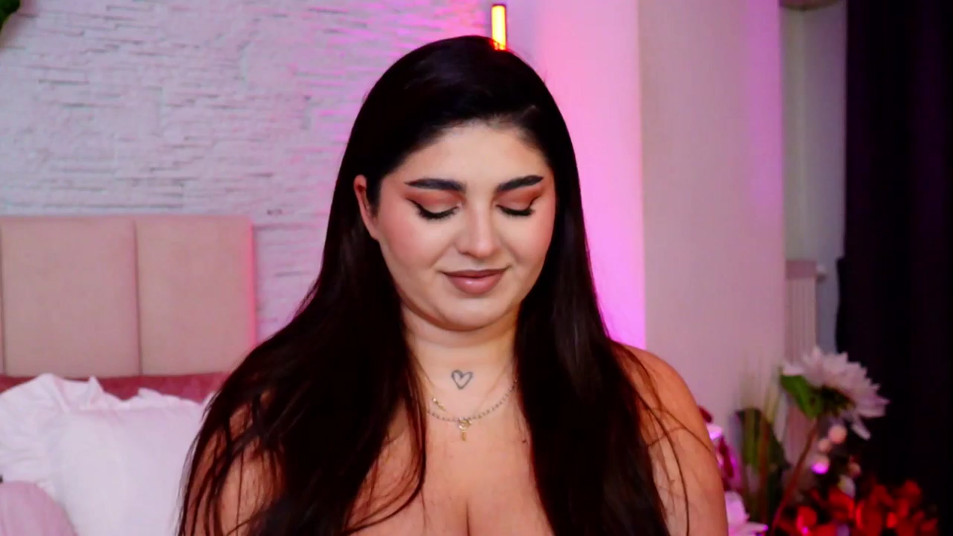 Gallery image thumbnail from RachelS's myfreecams stream on, 02/11/2026, 06:49 image 15 of 20