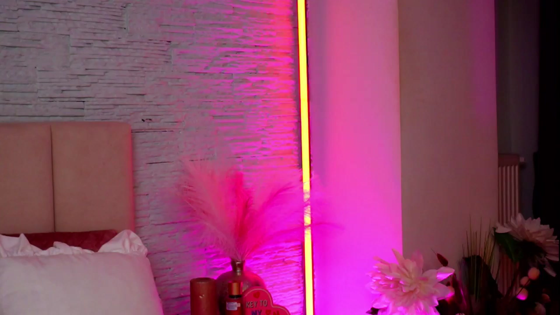 Gallery image thumbnail from RachelS's myfreecams stream on, 02/11/2026, 06:49 image 5 of 20