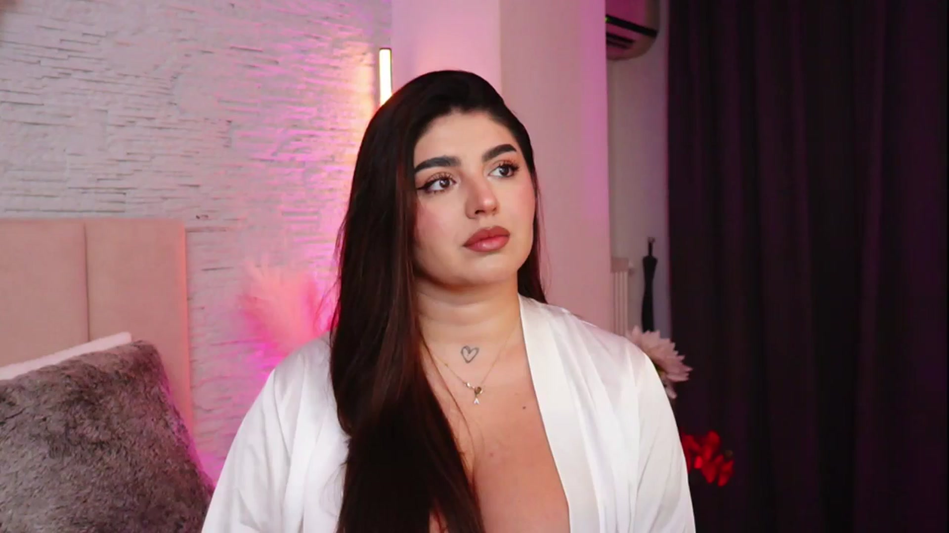 Gallery image thumbnail from RachelS's myfreecams stream on, 02/17/2026, 07:10 image 14 of 20