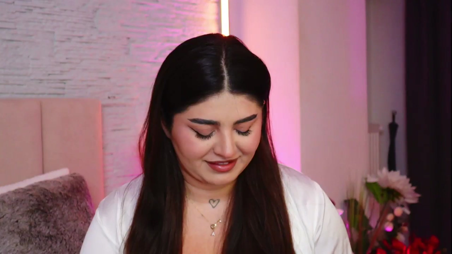 Gallery image thumbnail from RachelS's myfreecams stream on, 02/17/2026, 07:10 image 7 of 20