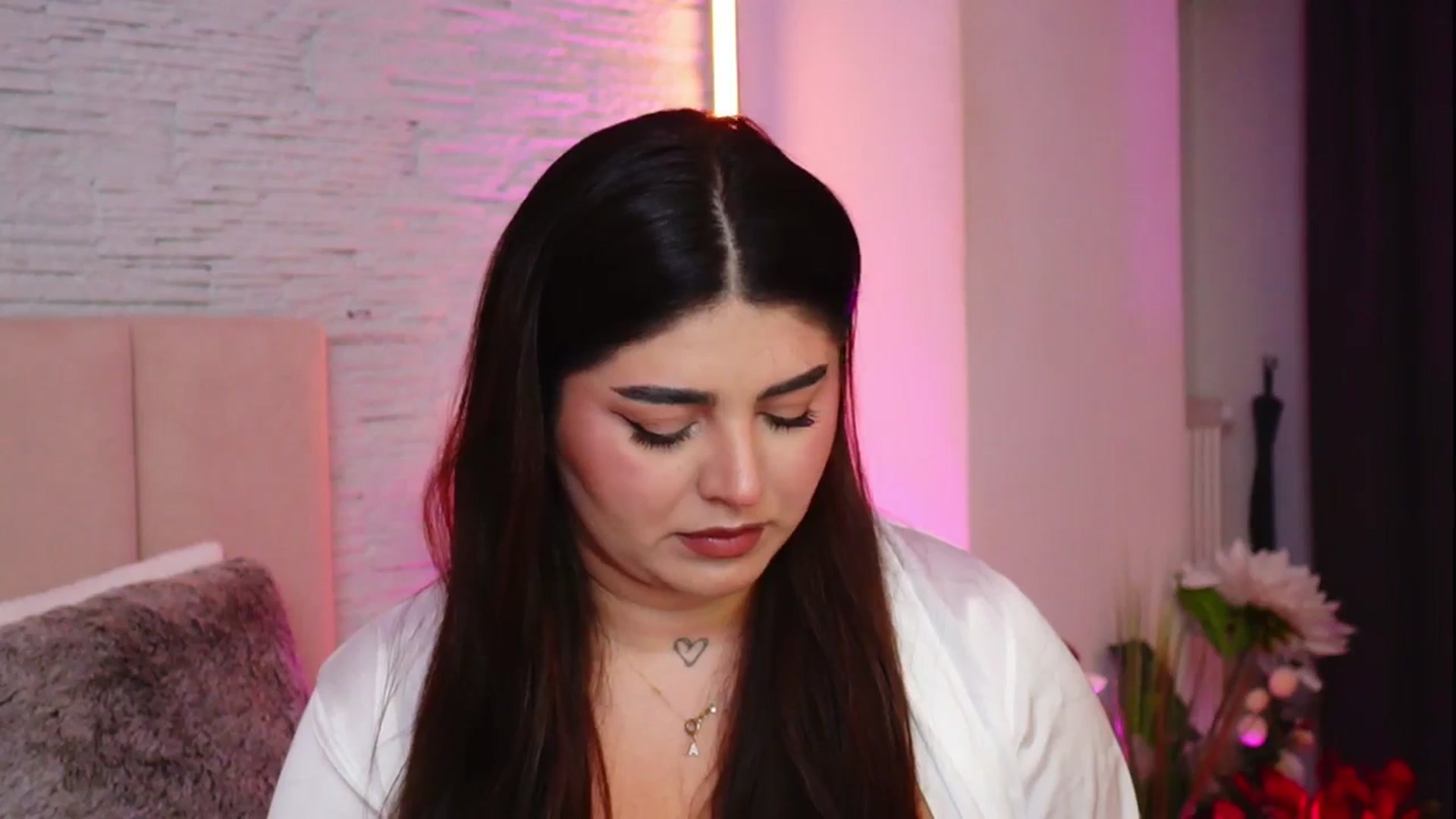 Gallery image thumbnail from RachelS's myfreecams stream on, 02/17/2026, 07:10 image 8 of 20