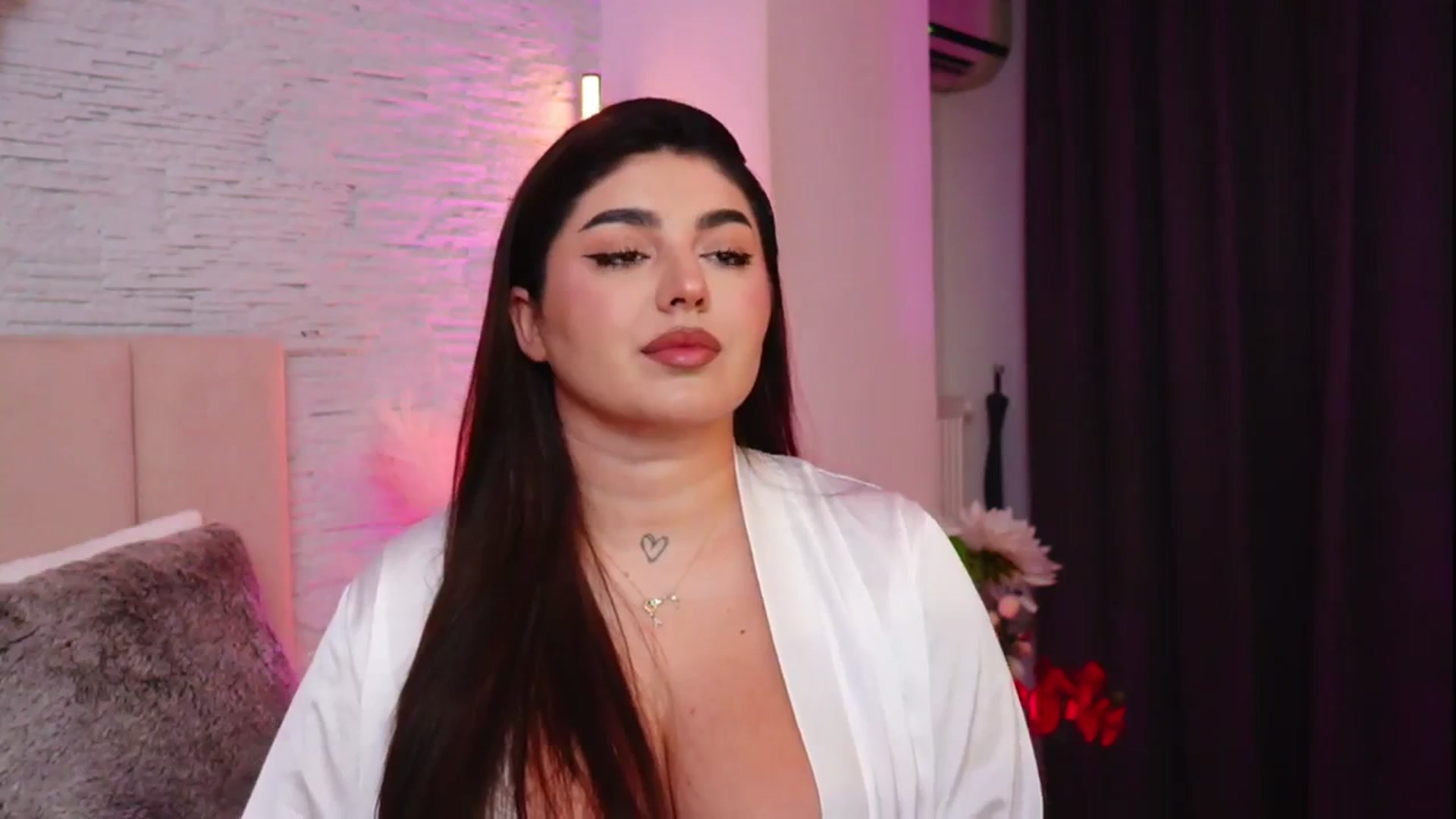 Gallery image thumbnail from RachelS's myfreecams stream on, 02/17/2026, 07:10 image 15 of 20
