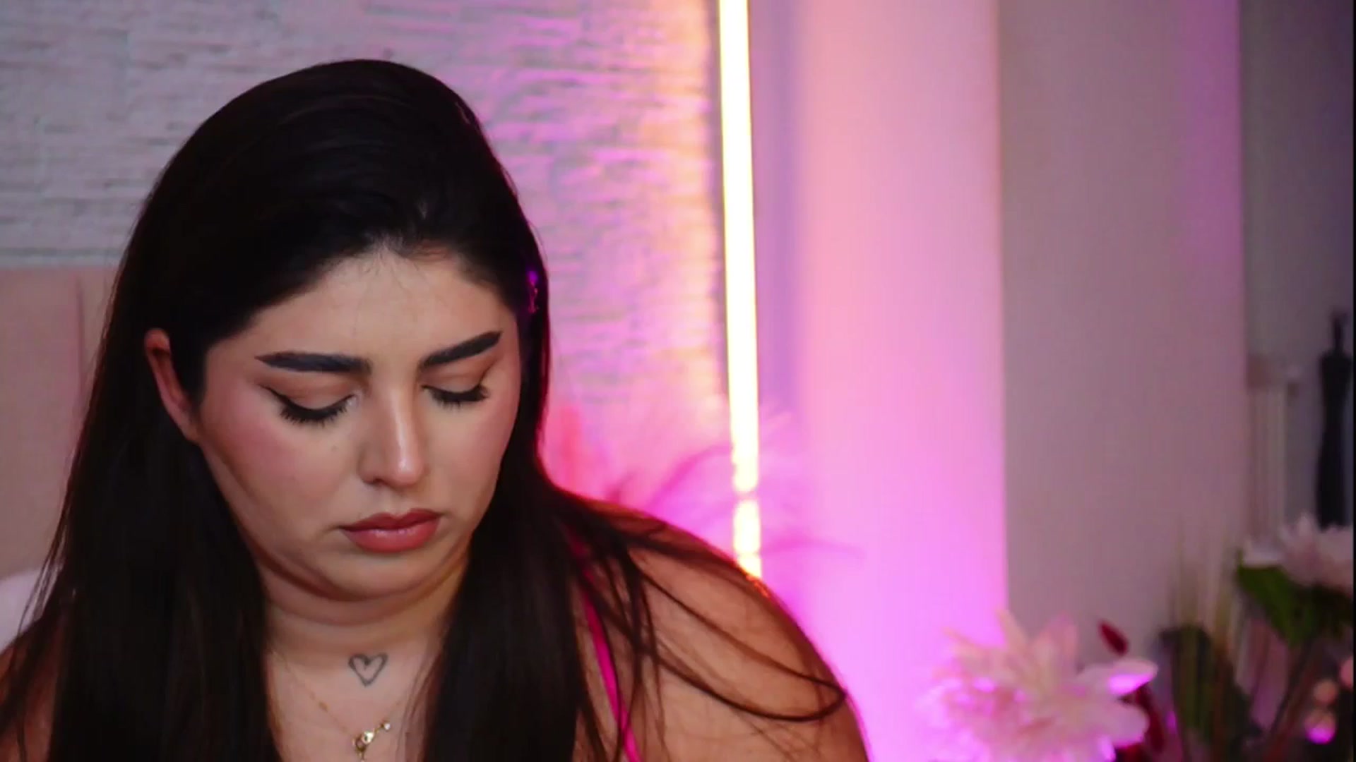 Gallery image thumbnail from RachelS's myfreecams stream on, 02/17/2026, 08:47 image 4 of 20