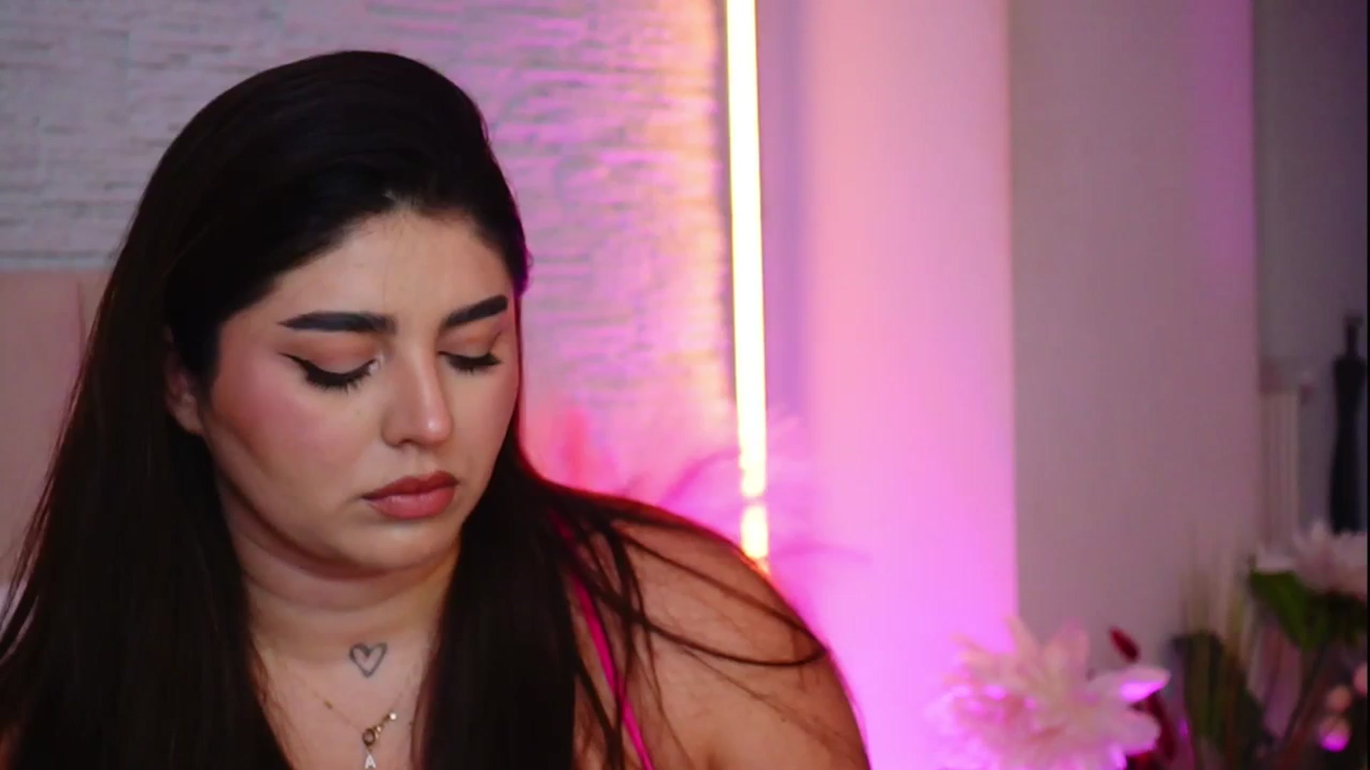 Gallery image thumbnail from RachelS's myfreecams stream on, 02/17/2026, 08:47 image 3 of 20