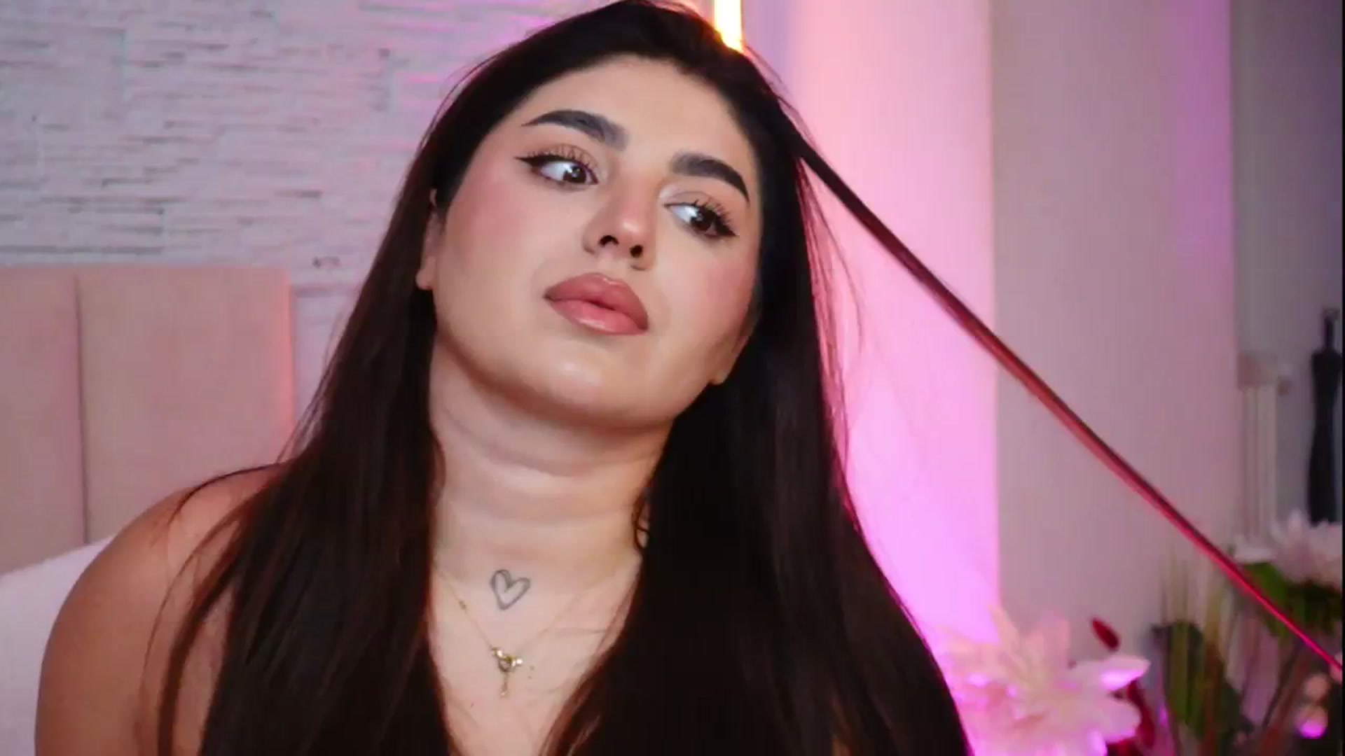 Gallery image thumbnail from RachelS's myfreecams stream on, 02/17/2026, 08:47 image 5 of 20