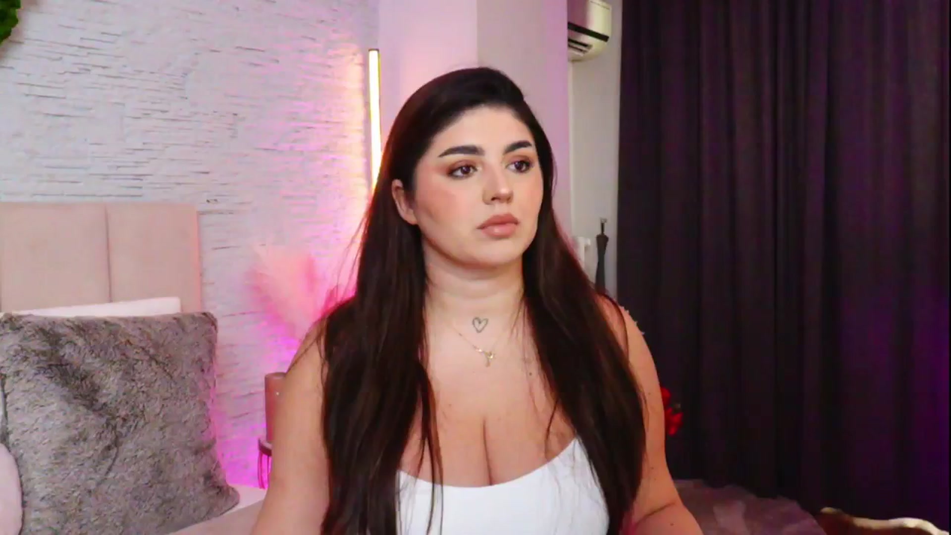 Gallery image thumbnail from RachelS's myfreecams stream on, 02/19/2026, 08:21 image 11 of 20