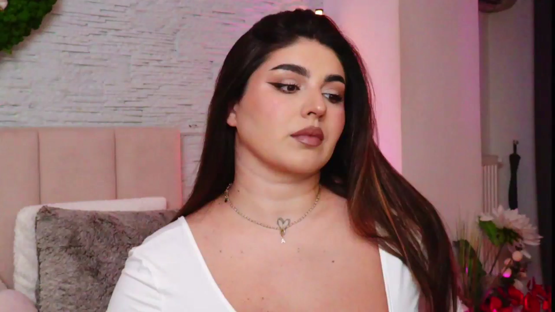 Gallery image thumbnail from RachelS's myfreecams stream on, 03/10/2026, 17:27 image 1 of 20