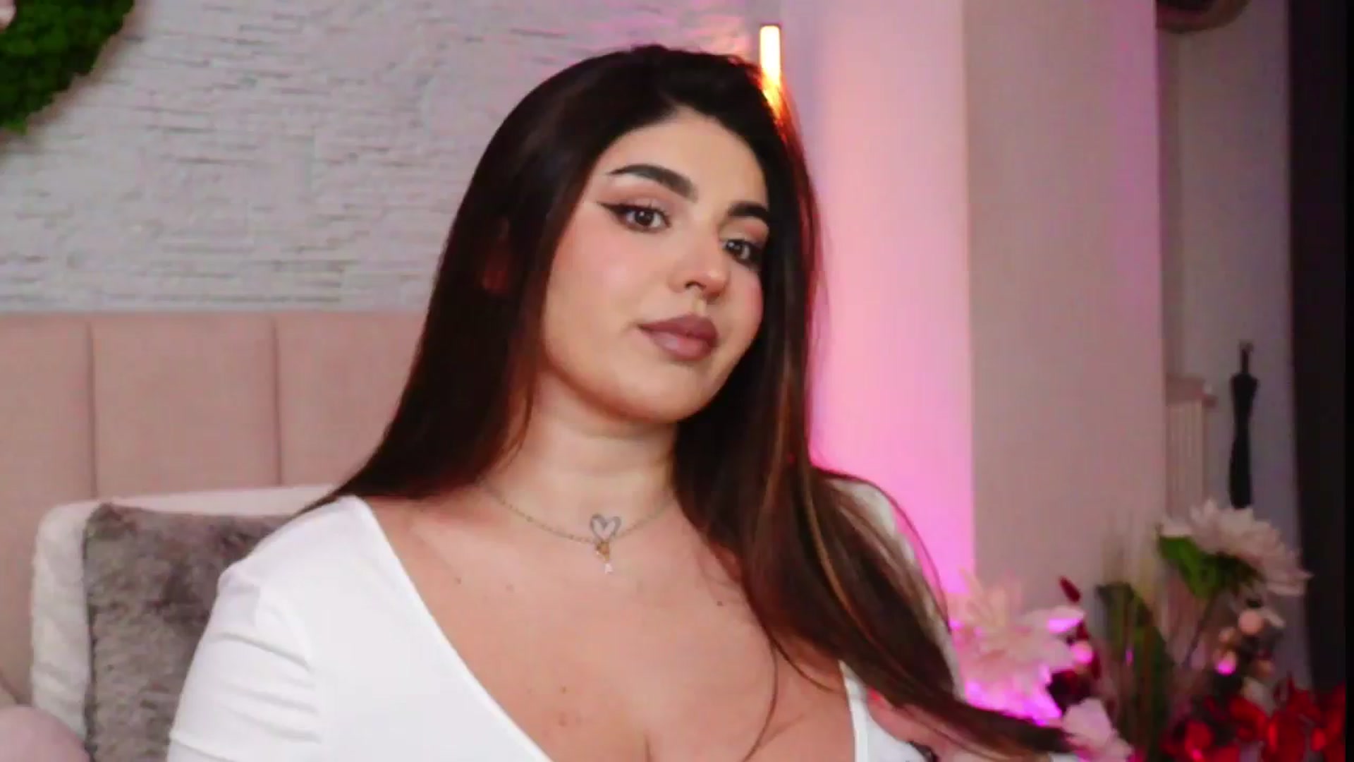Gallery image thumbnail from RachelS's myfreecams stream on, 03/10/2026, 17:27 image 3 of 20