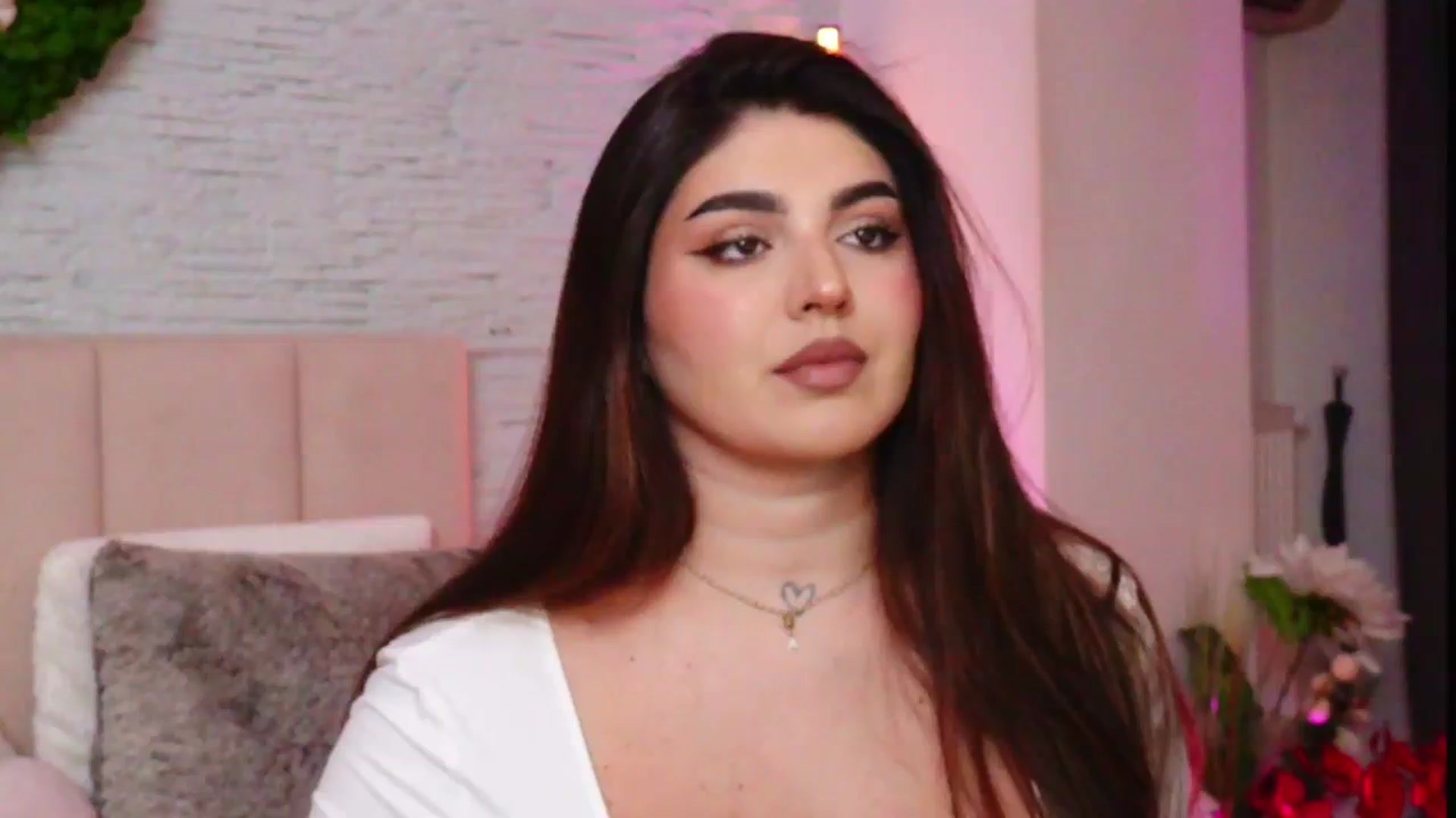 Gallery image thumbnail from RachelS's myfreecams stream on, 03/10/2026, 17:27 image 4 of 20