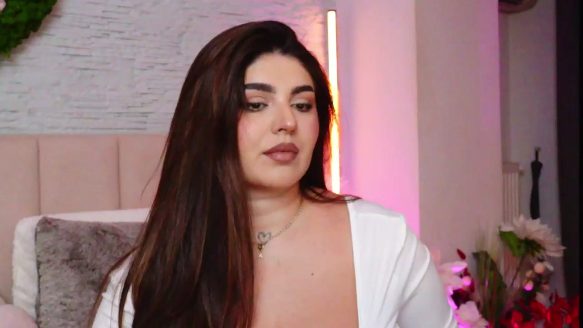 Gallery image thumbnail from RachelS's myfreecams stream on, 03/10/2026, 17:27 image 14 of 20