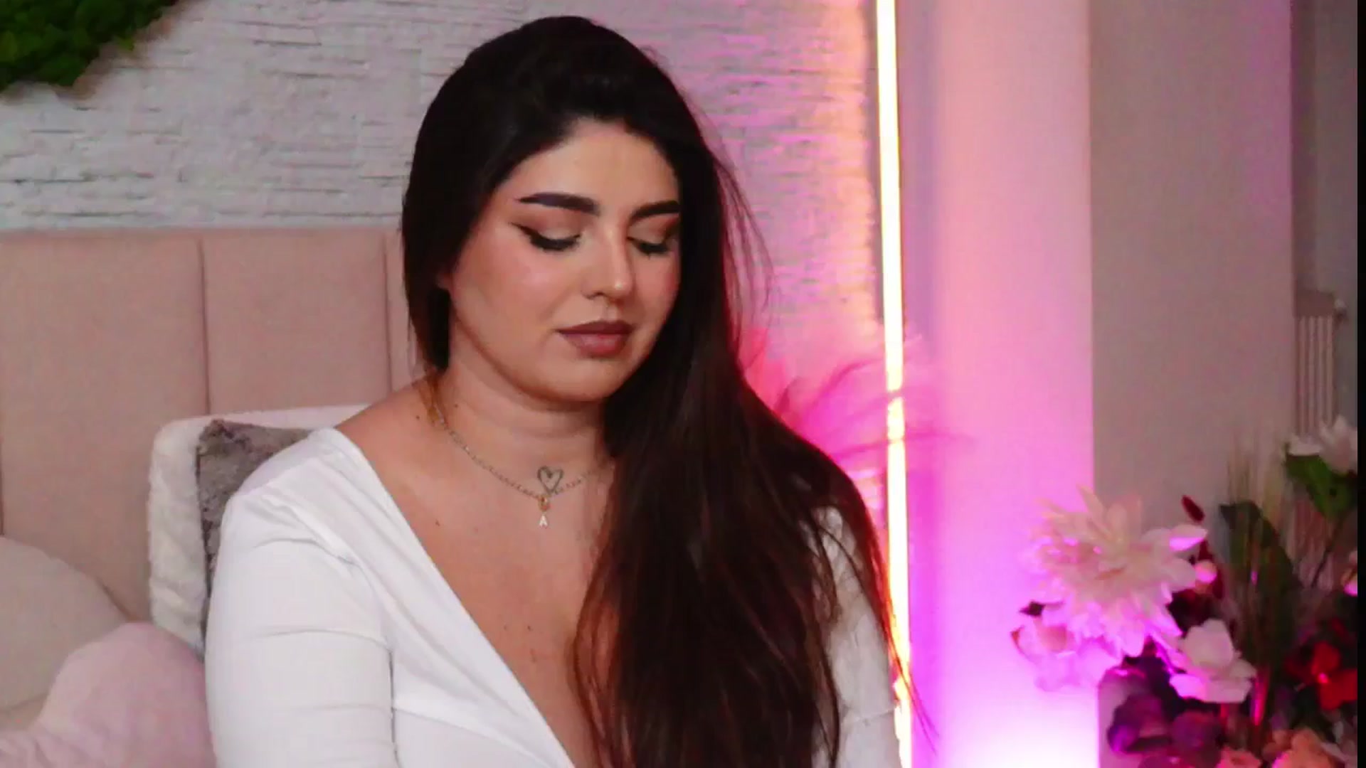 Gallery image thumbnail from RachelS's myfreecams stream on, 03/10/2026, 18:24 image 5 of 20