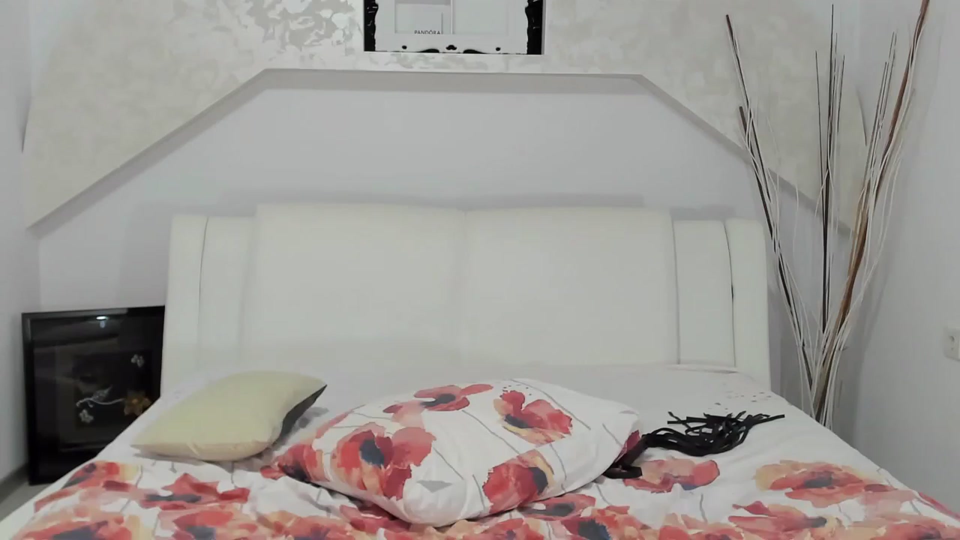 Gallery image thumbnail from RachelTaylorr's myfreecams stream on, 11/14/2022, 11:09 image 6 of 20