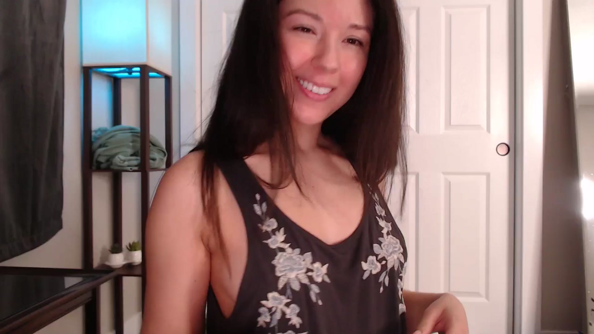 Gallery image thumbnail from RachelWren's myfreecams stream on, 11/18/2025, 18:48 image 12 of 20