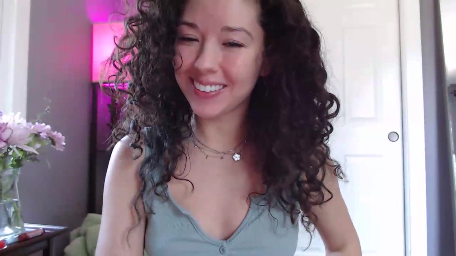Gallery image thumbnail from RachelWren's myfreecams stream on, 08/27/2026, 18:34 image 8 of 20