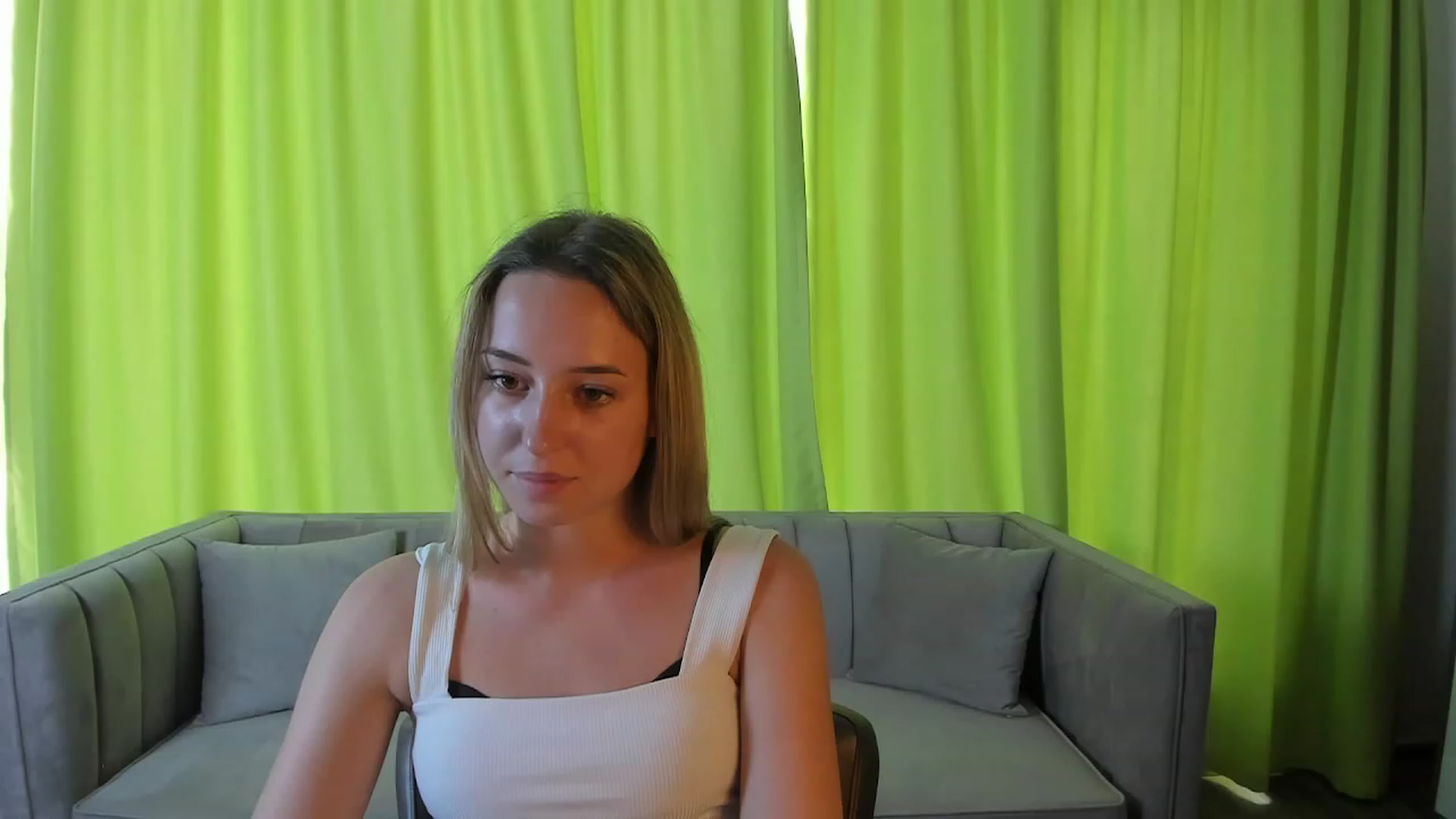 Gallery image thumbnail from Rachel_Bell's myfreecams stream on, 08/16/2023, 11:09 image 10 of 20